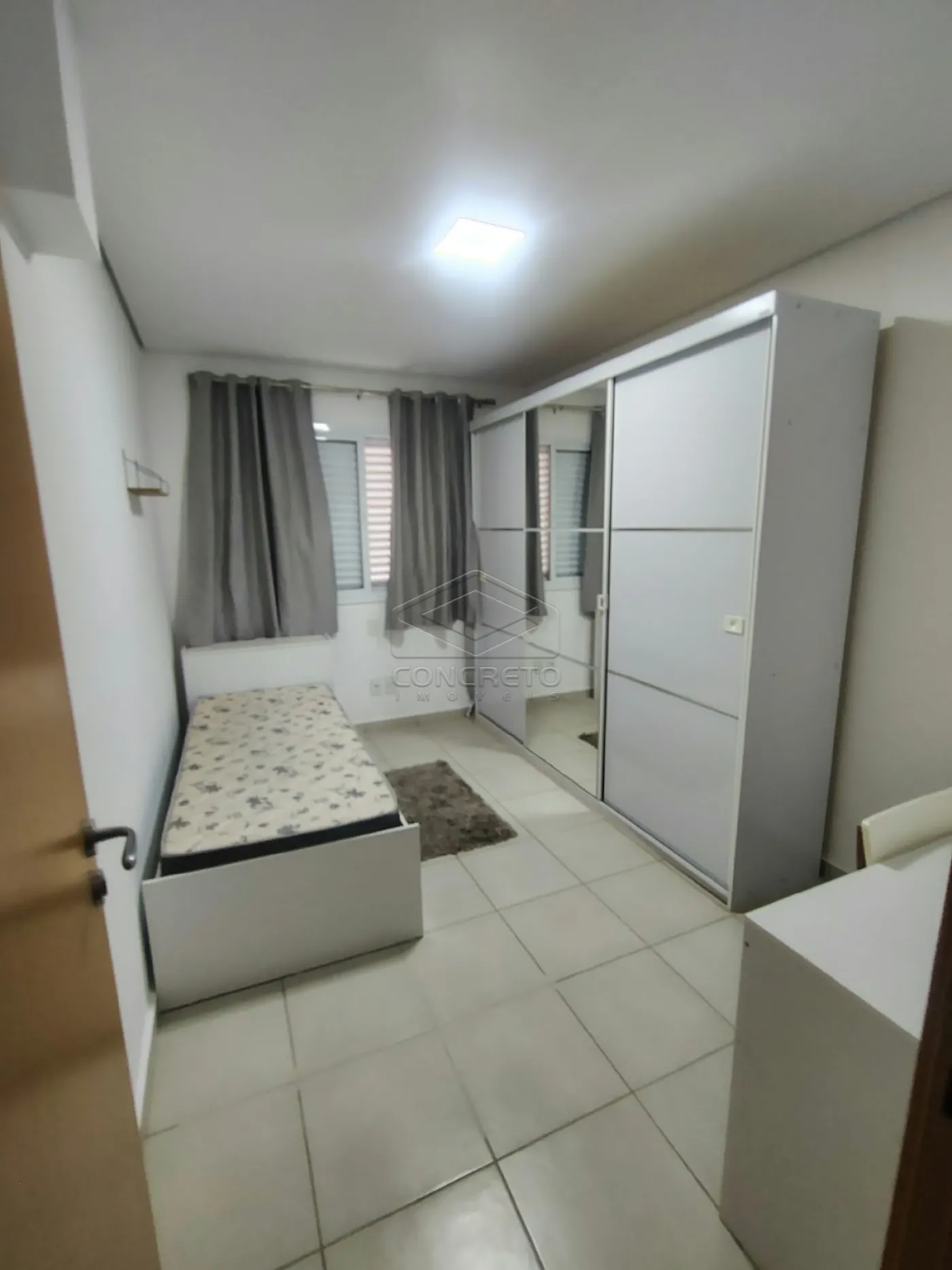 Alugar Apartamento / Mobiliado em Len&ccedil;&oacute;is Paulista R$ 2.900,00 - Foto 9