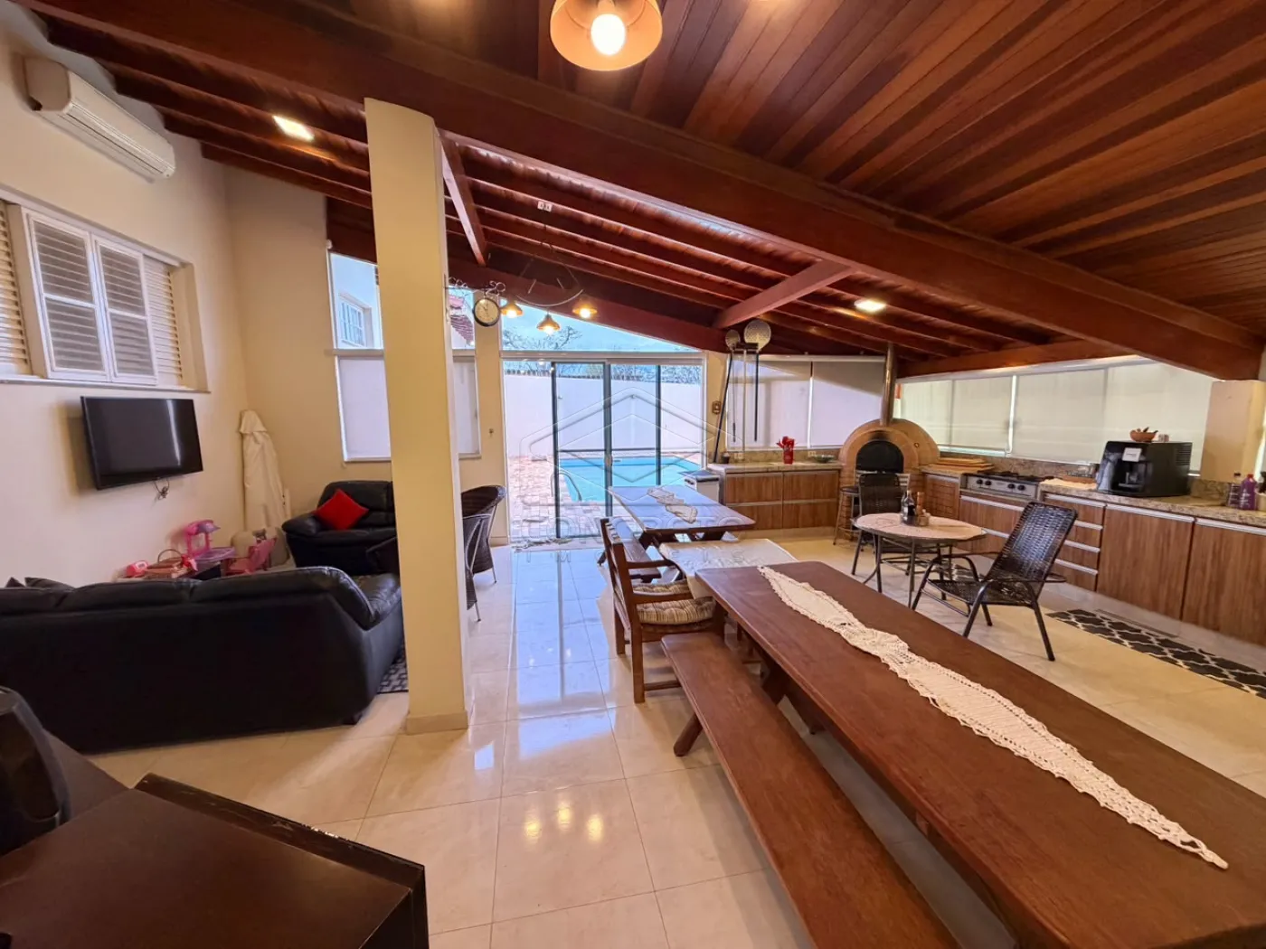 Comprar Casa / Padr&atilde;o em Len&ccedil;&oacute;is Paulista R$ 1.650.000,00 - Foto 2