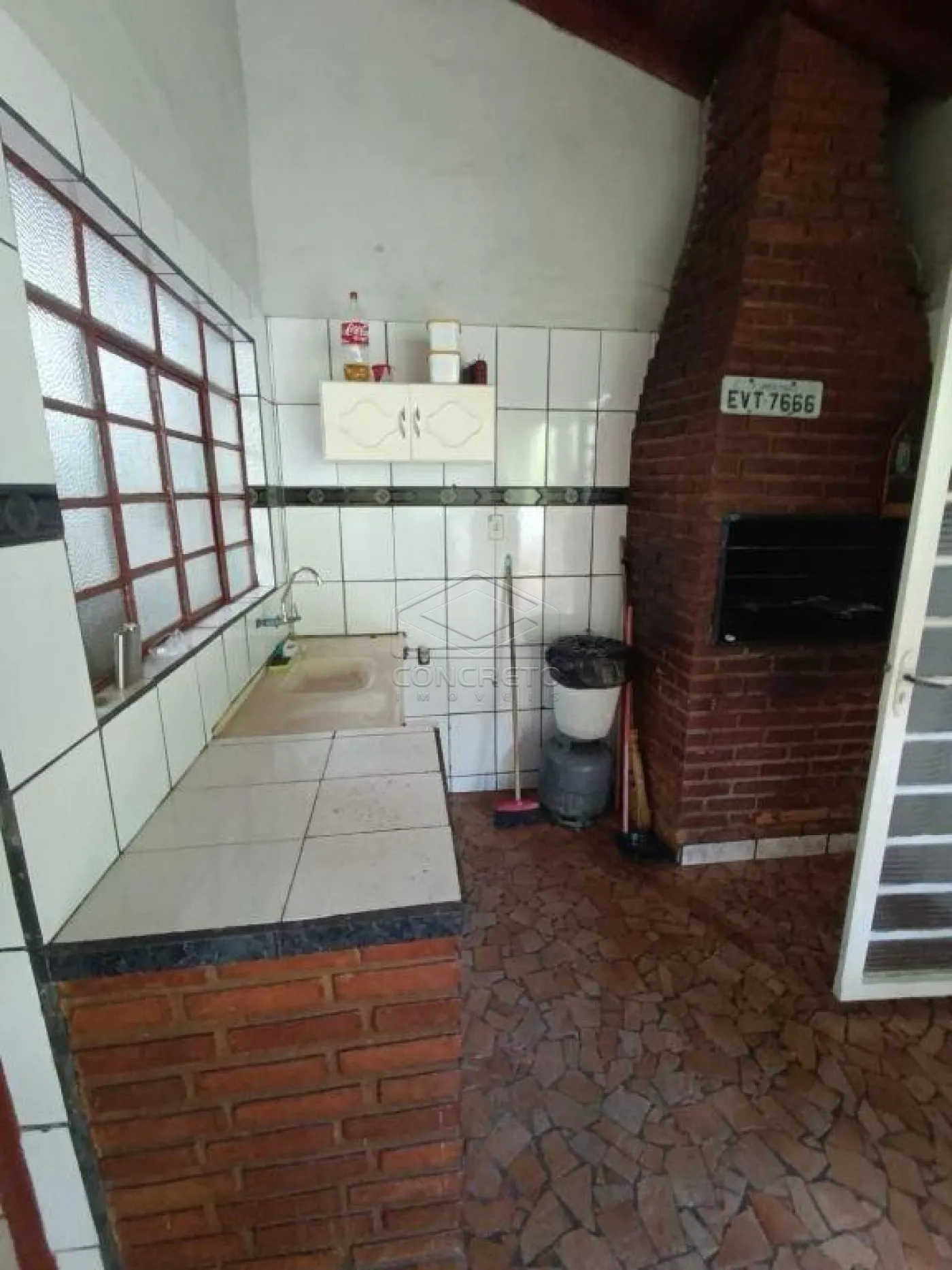 Comprar Casa / Padr&atilde;o em Len&ccedil;&oacute;is Paulista R$ 395.000,00 - Foto 8