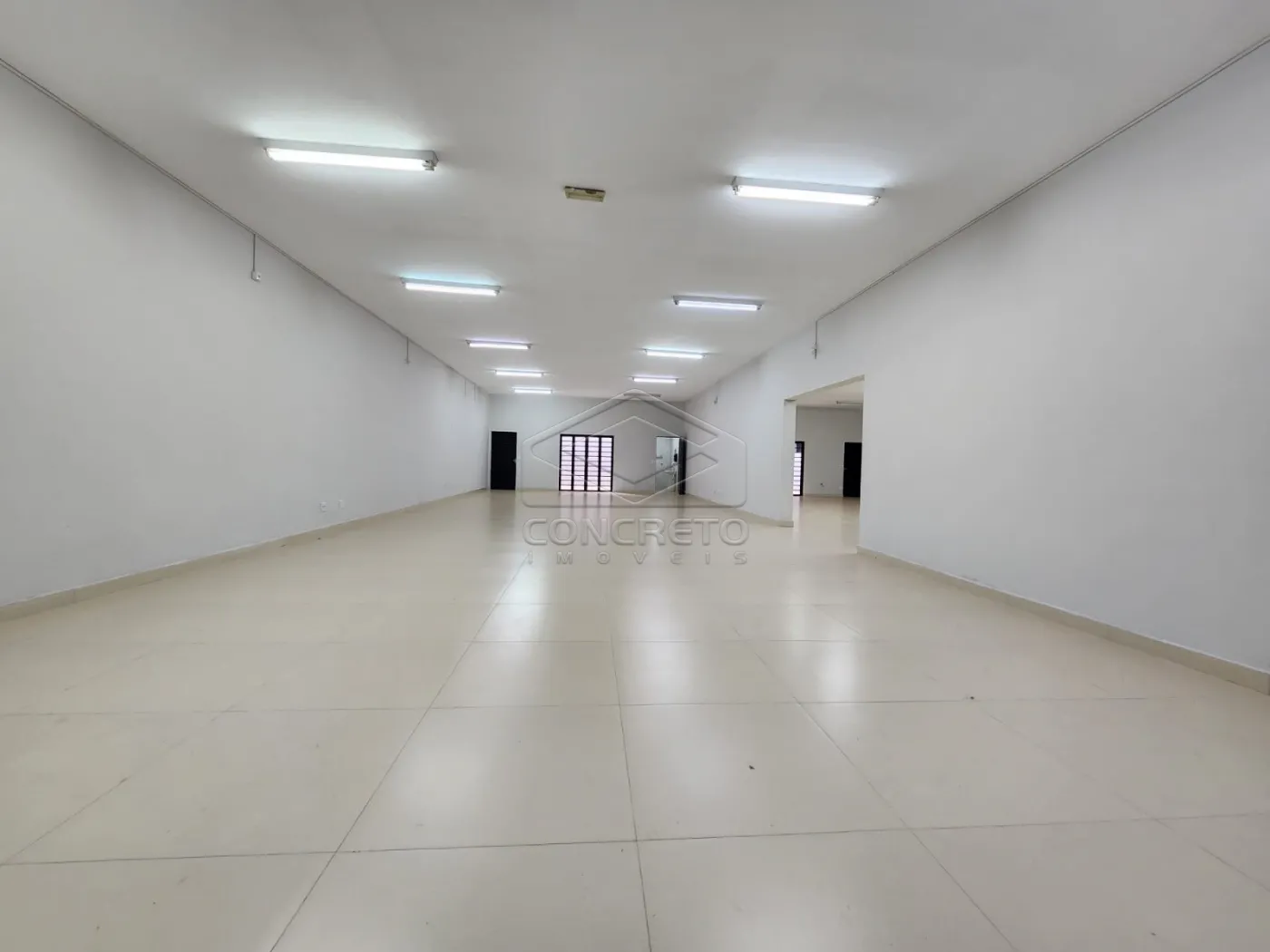 Alugar Comercial / Sal&atilde;o em Ja&uacute; R$ 7.400,00 - Foto 1