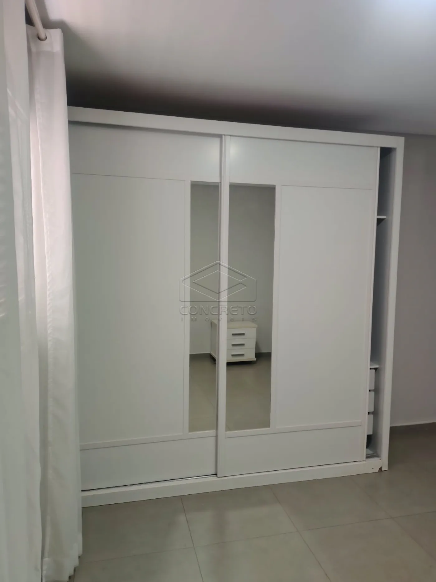 Alugar Apartamento / Mobiliado em Len&ccedil;&oacute;is Paulista R$ 2.900,00 - Foto 11