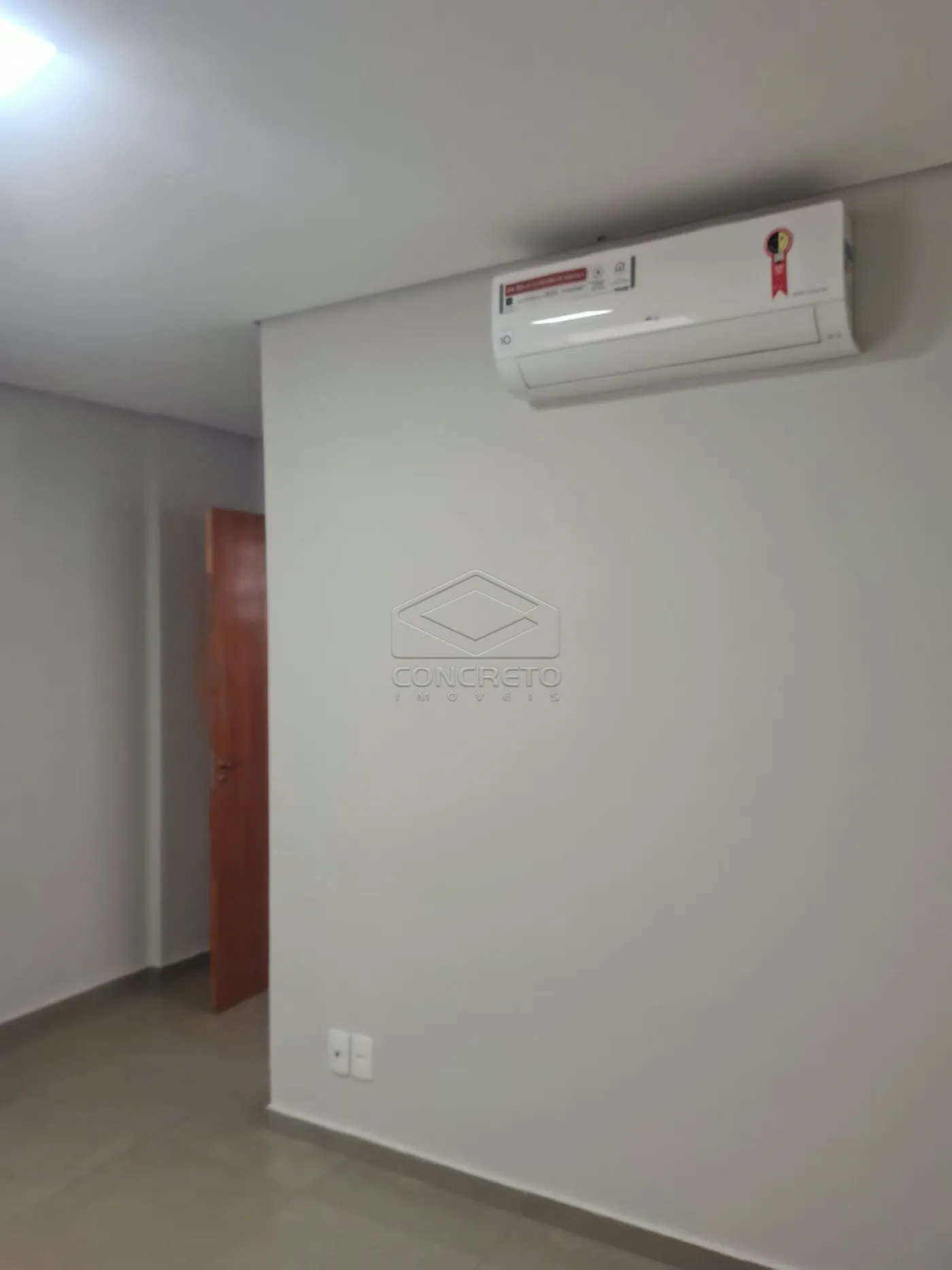 Alugar Apartamento / Mobiliado em Len&ccedil;&oacute;is Paulista R$ 2.900,00 - Foto 12