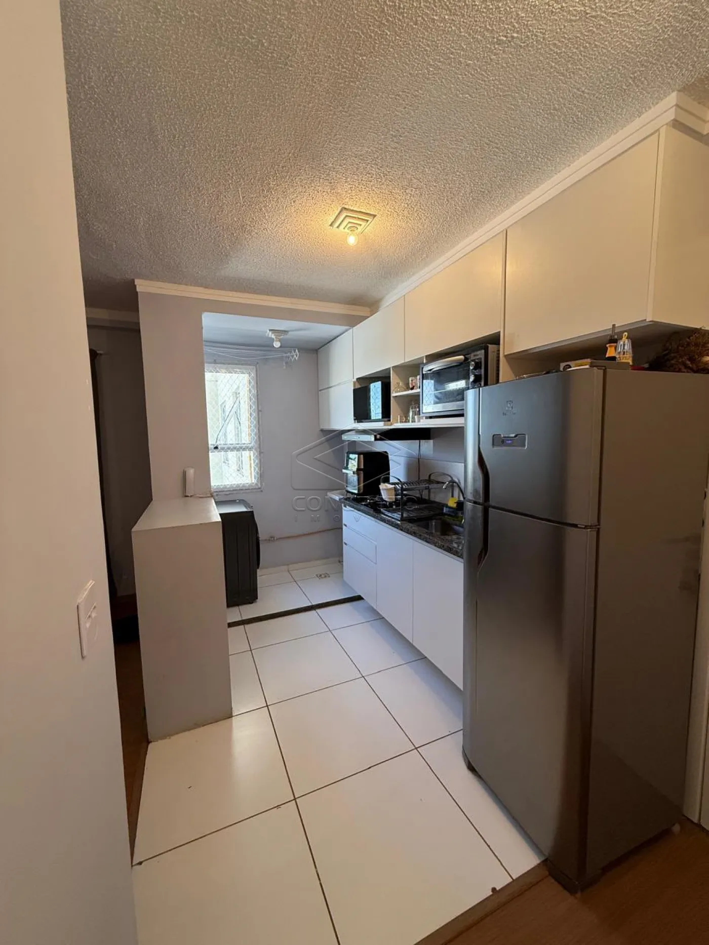 Alugar Apartamento / Padr&atilde;o em Len&ccedil;&oacute;is Paulista R$ 1.815,00 - Foto 2