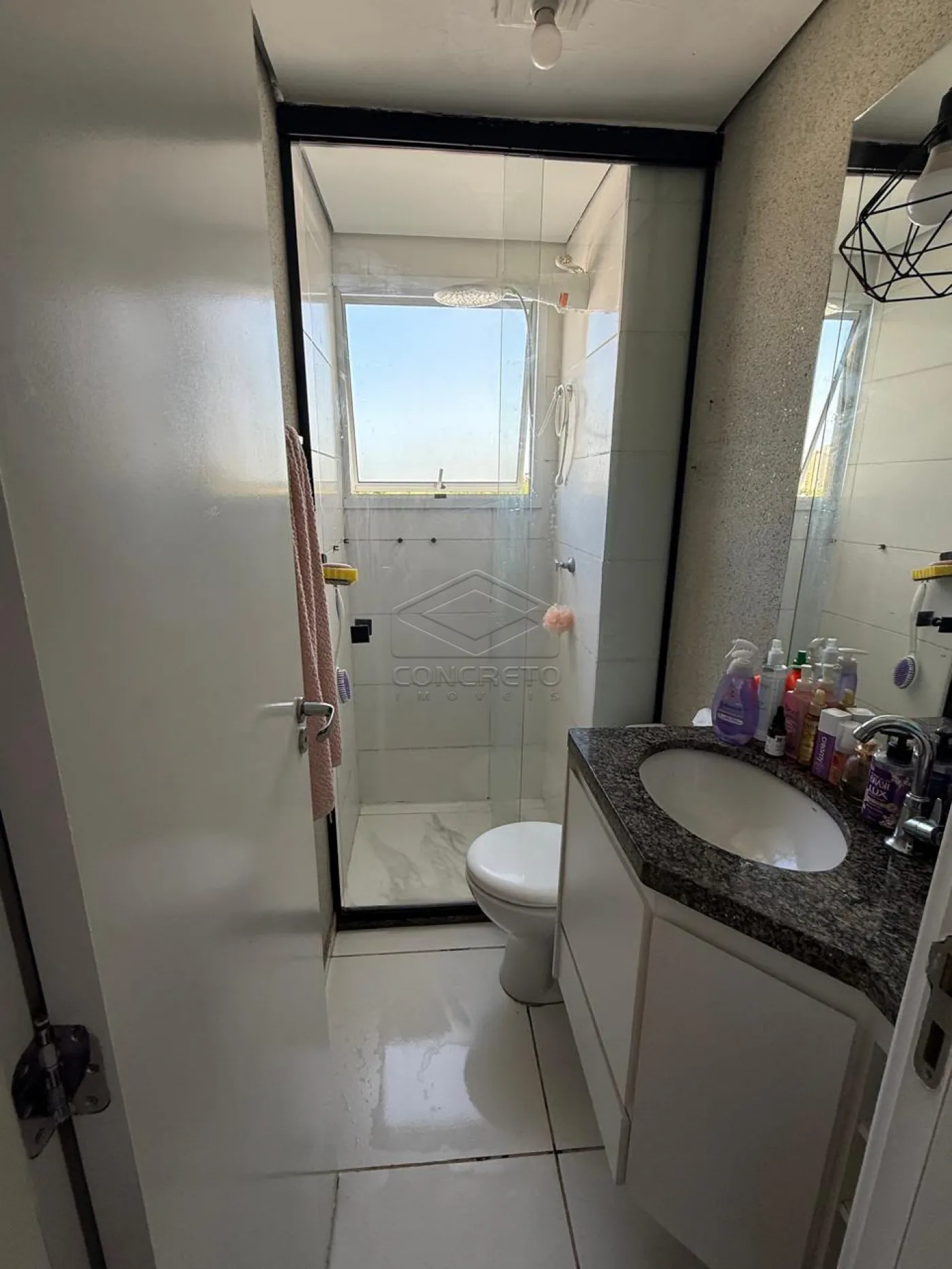 Alugar Apartamento / Padr&atilde;o em Len&ccedil;&oacute;is Paulista R$ 1.815,00 - Foto 9