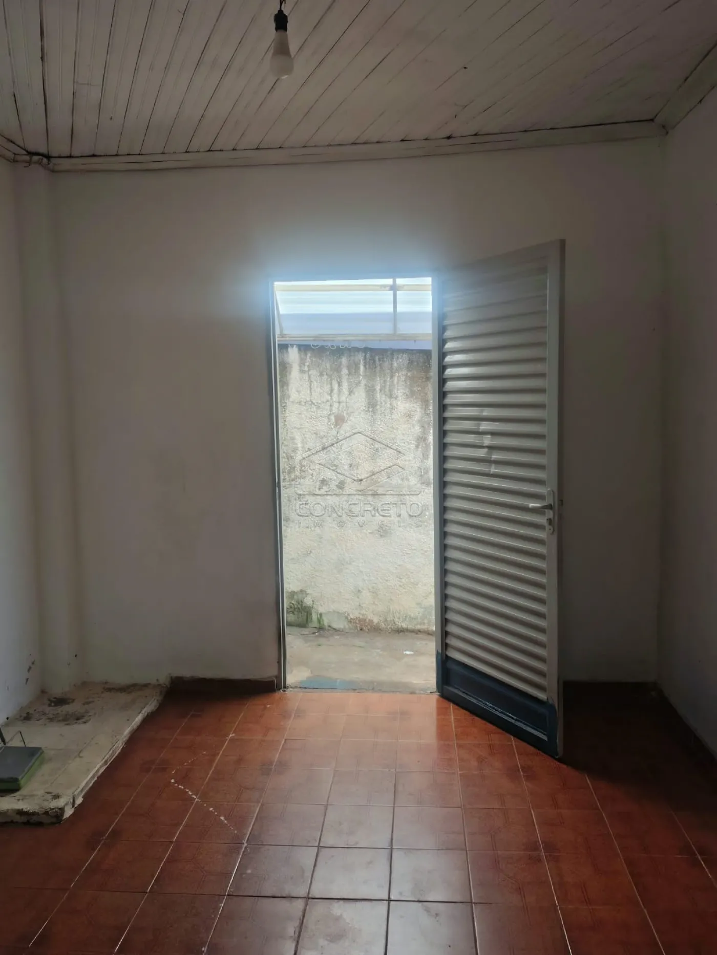 Alugar Casa / Padr&atilde;o em Len&ccedil;&oacute;is Paulista R$ 1.800,00 - Foto 7