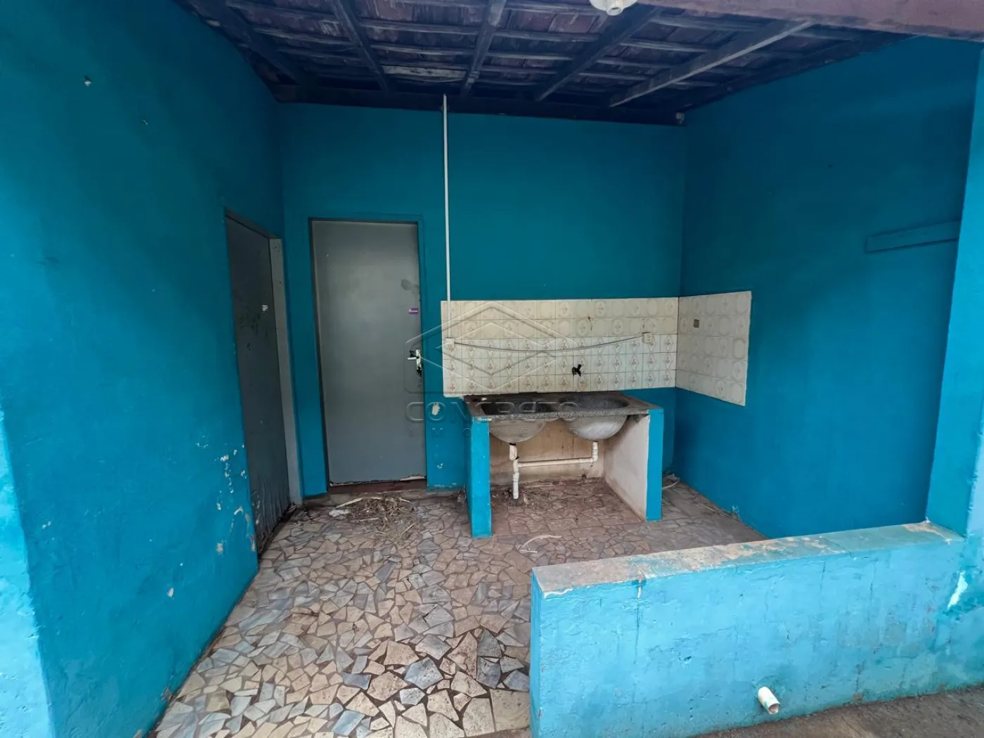 Comprar Casa / Padr&atilde;o em Len&ccedil;&oacute;is Paulista R$ 250.000,00 - Foto 4
