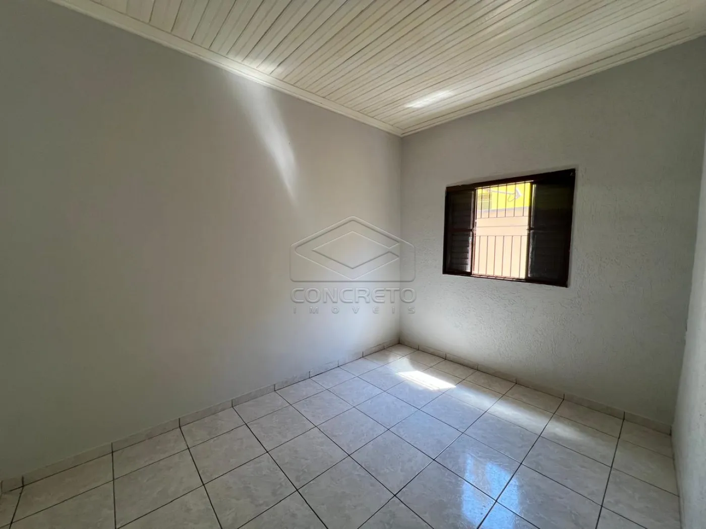 Alugar Casa / Padr&atilde;o em Len&ccedil;&oacute;is Paulista R$ 2.600,00 - Foto 13