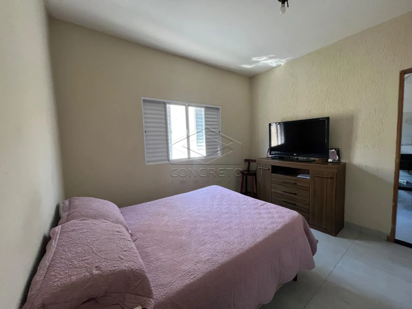 Comprar Casa / Padr&atilde;o em Len&ccedil;&oacute;is Paulista R$ 450.000,00 - Foto 5
