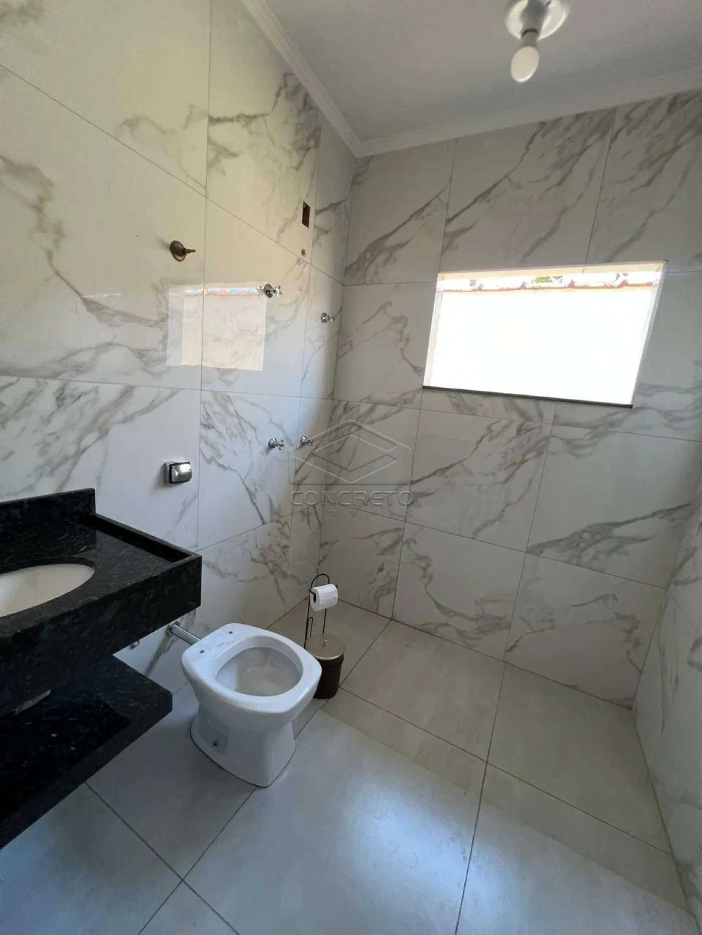 Comprar Casa / Padr&atilde;o em Len&ccedil;&oacute;is Paulista R$ 450.000,00 - Foto 6