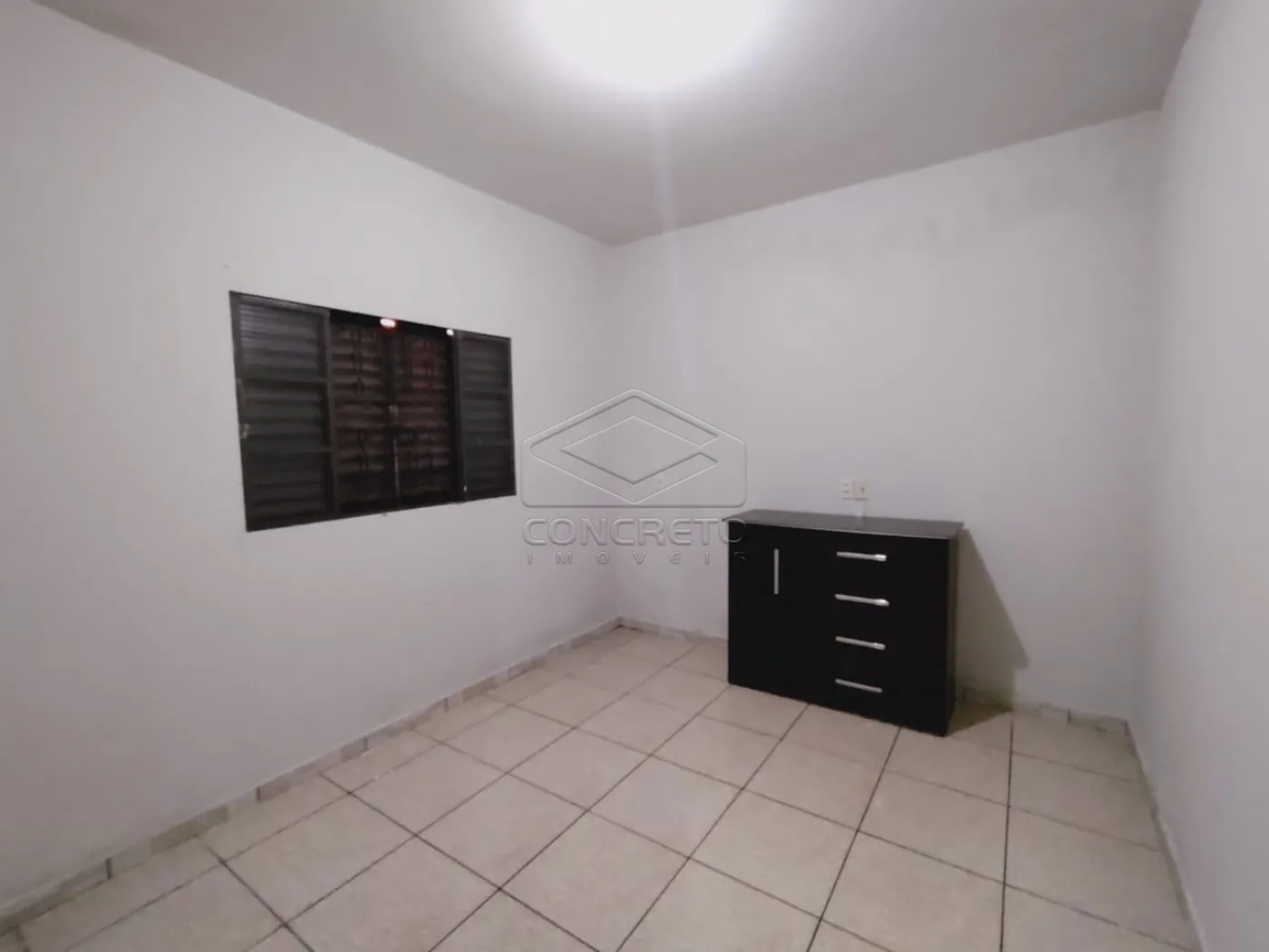 Comprar Casa / Resid&ecirc;ncia em Len&ccedil;&oacute;is Paulista R$ 330.000,00 - Foto 3