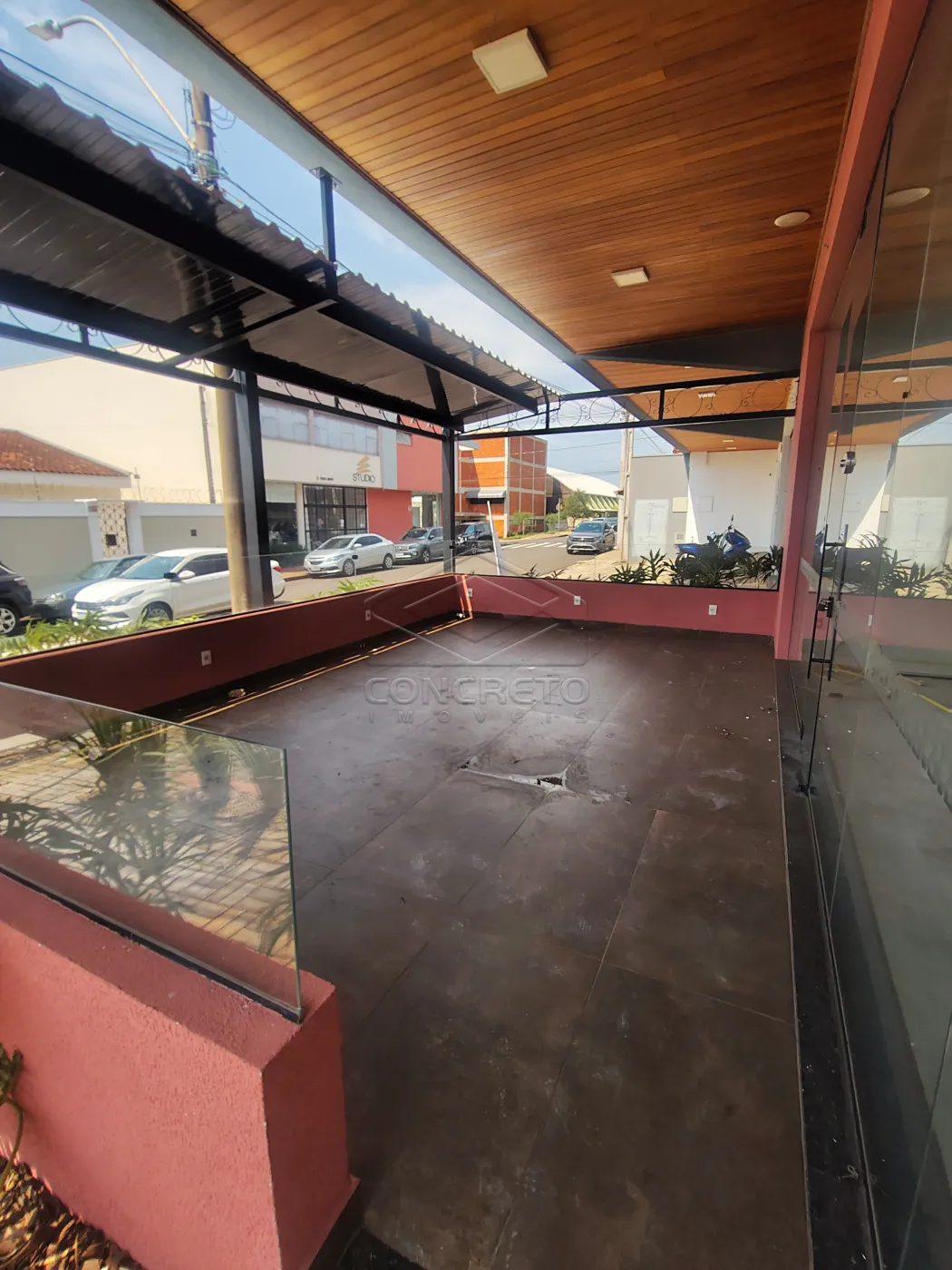Alugar Comercial / Sala em Len&ccedil;&oacute;is Paulista R$ 4.600,00 - Foto 1