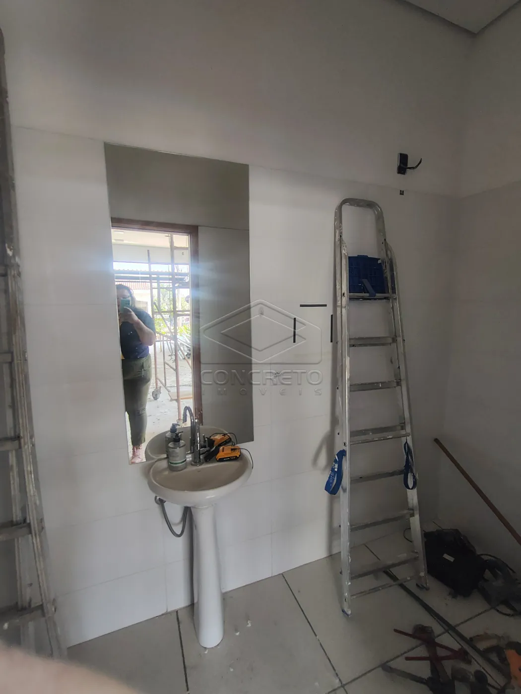 Alugar Comercial / Sala em Len&ccedil;&oacute;is Paulista R$ 4.600,00 - Foto 4