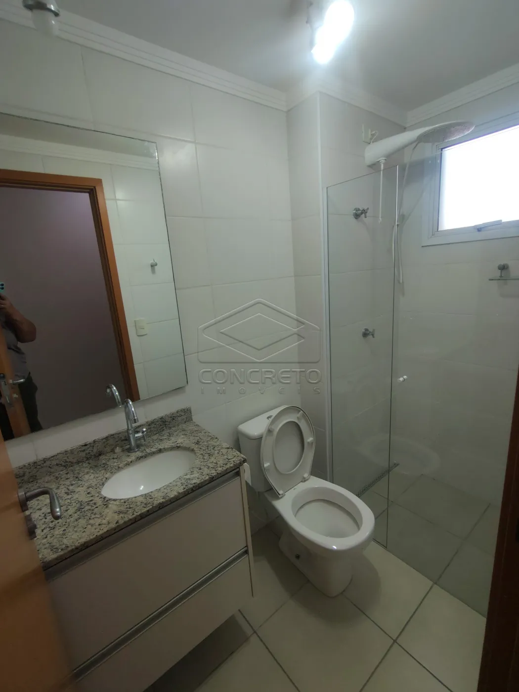 Alugar Apartamento / Padr&atilde;o em Len&ccedil;&oacute;is Paulista R$ 1.800,00 - Foto 5