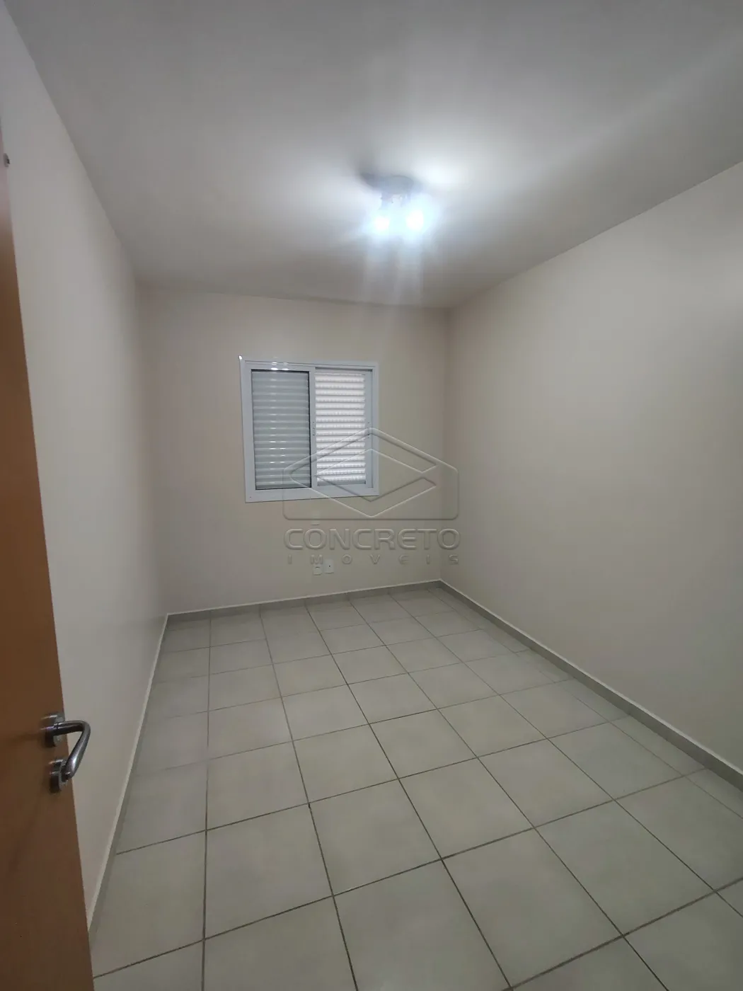 Alugar Apartamento / Padr&atilde;o em Len&ccedil;&oacute;is Paulista R$ 1.800,00 - Foto 6