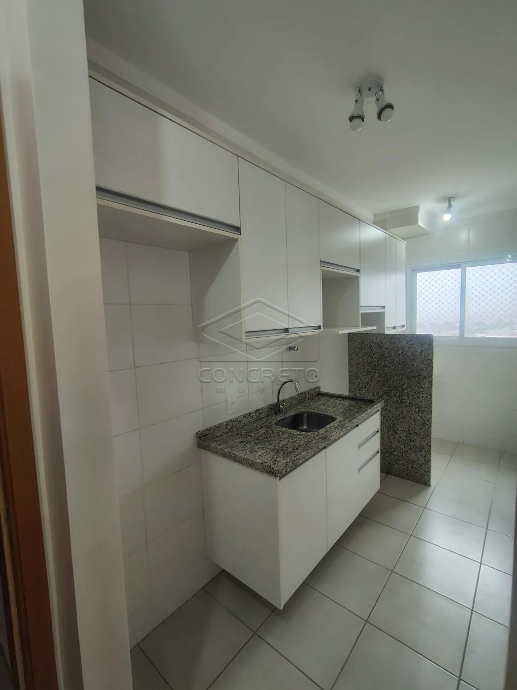 Alugar Apartamento / Padr&atilde;o em Len&ccedil;&oacute;is Paulista R$ 1.800,00 - Foto 8