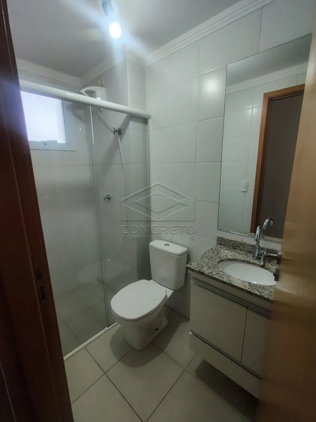 Alugar Apartamento / Padr&atilde;o em Len&ccedil;&oacute;is Paulista R$ 1.800,00 - Foto 6