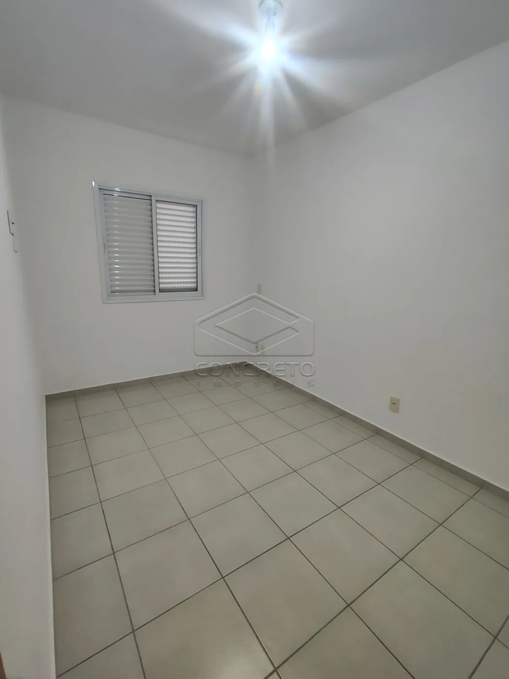 Alugar Apartamento / Padr&atilde;o em Len&ccedil;&oacute;is Paulista R$ 1.800,00 - Foto 7