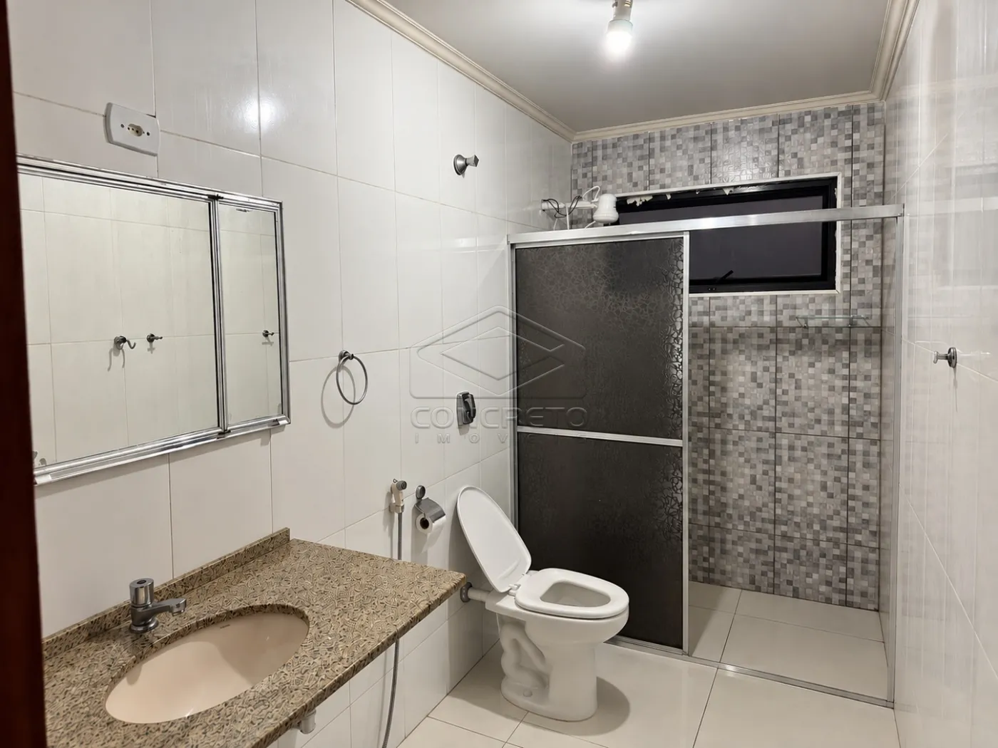 Comprar Casa / Resid&ecirc;ncia em Botucatu R$ 590.000,00 - Foto 13