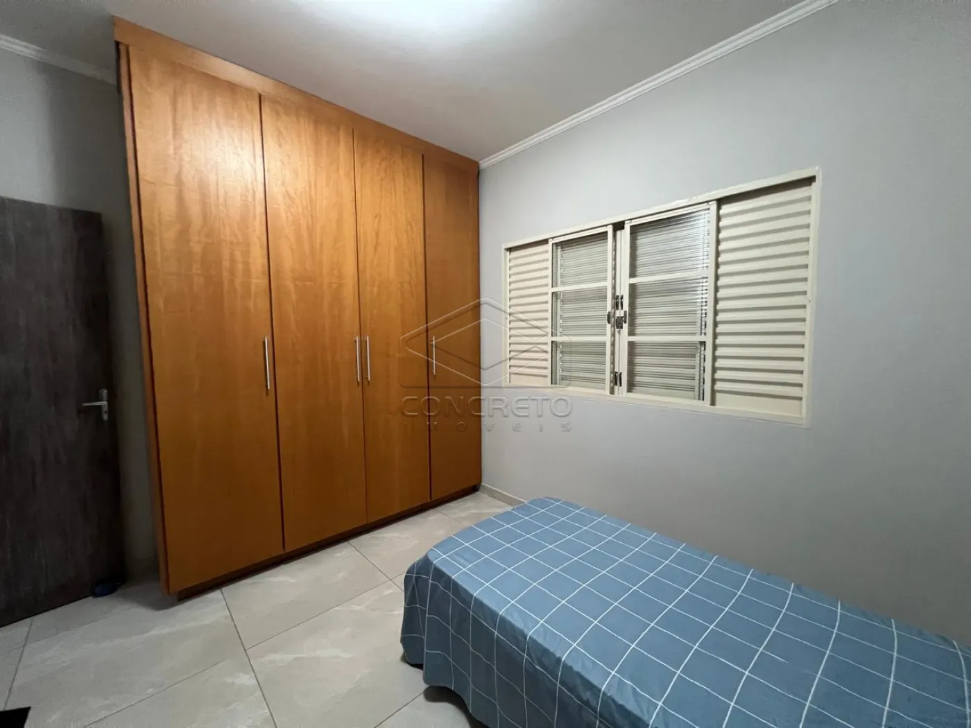 Comprar Casa / Padr&atilde;o em Len&ccedil;&oacute;is Paulista R$ 580.000,00 - Foto 2