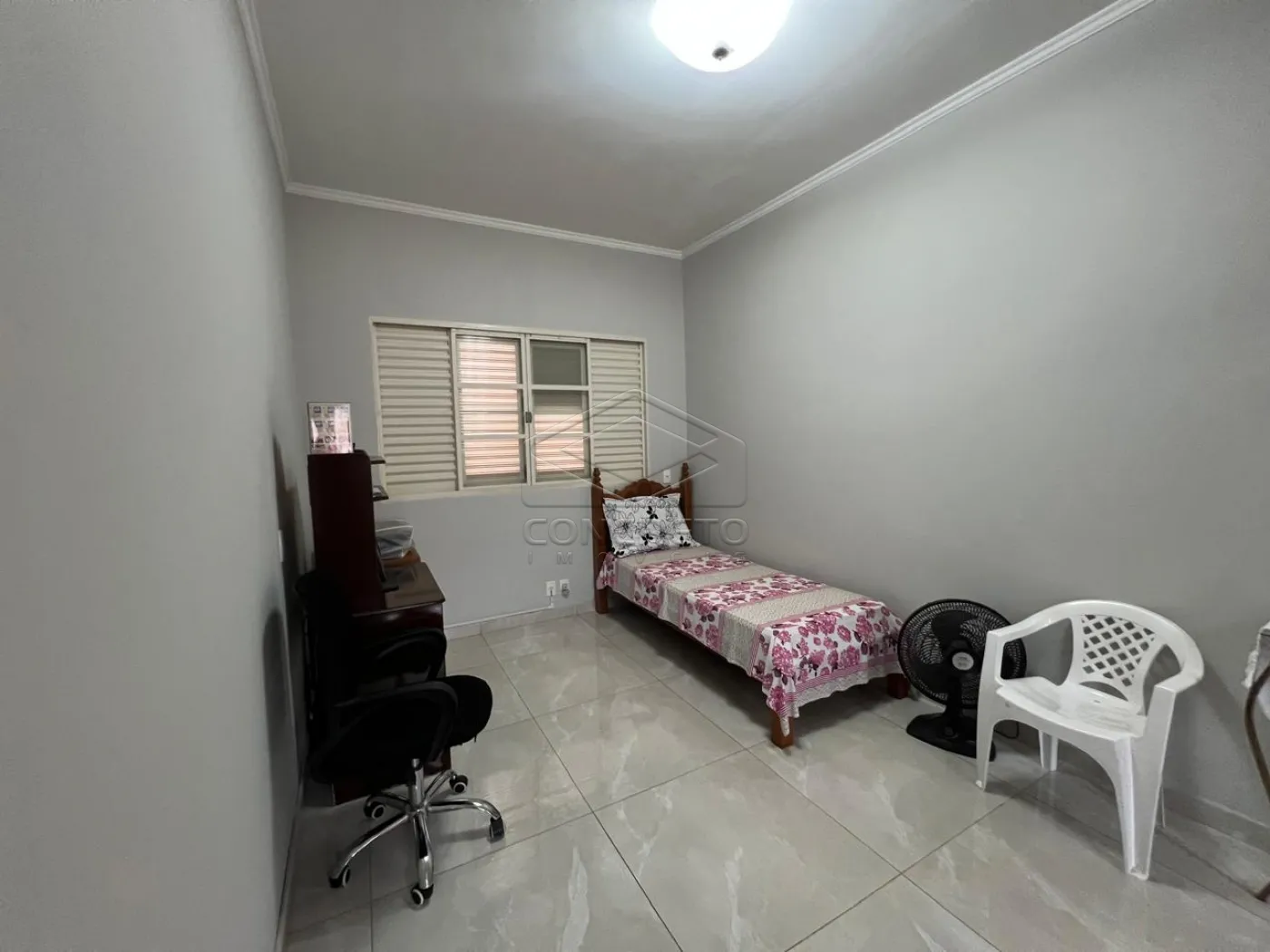 Comprar Casa / Padr&atilde;o em Len&ccedil;&oacute;is Paulista R$ 580.000,00 - Foto 3