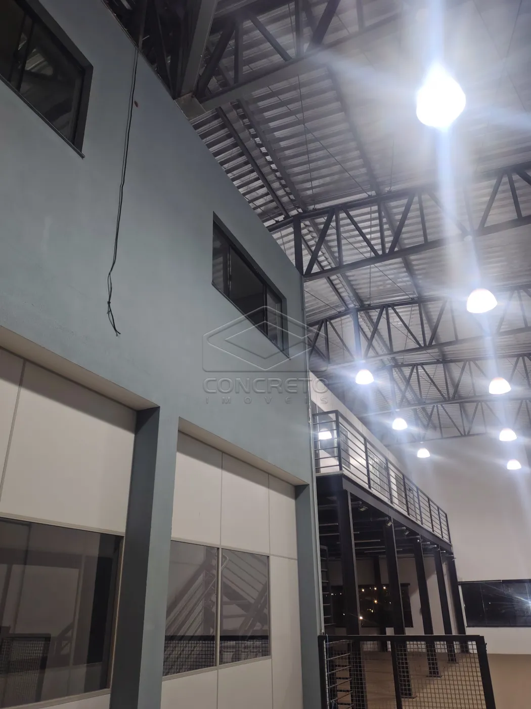 Alugar Comercial / Barrac&atilde;o em Len&ccedil;&oacute;is Paulista R$ 8.500,00 - Foto 2