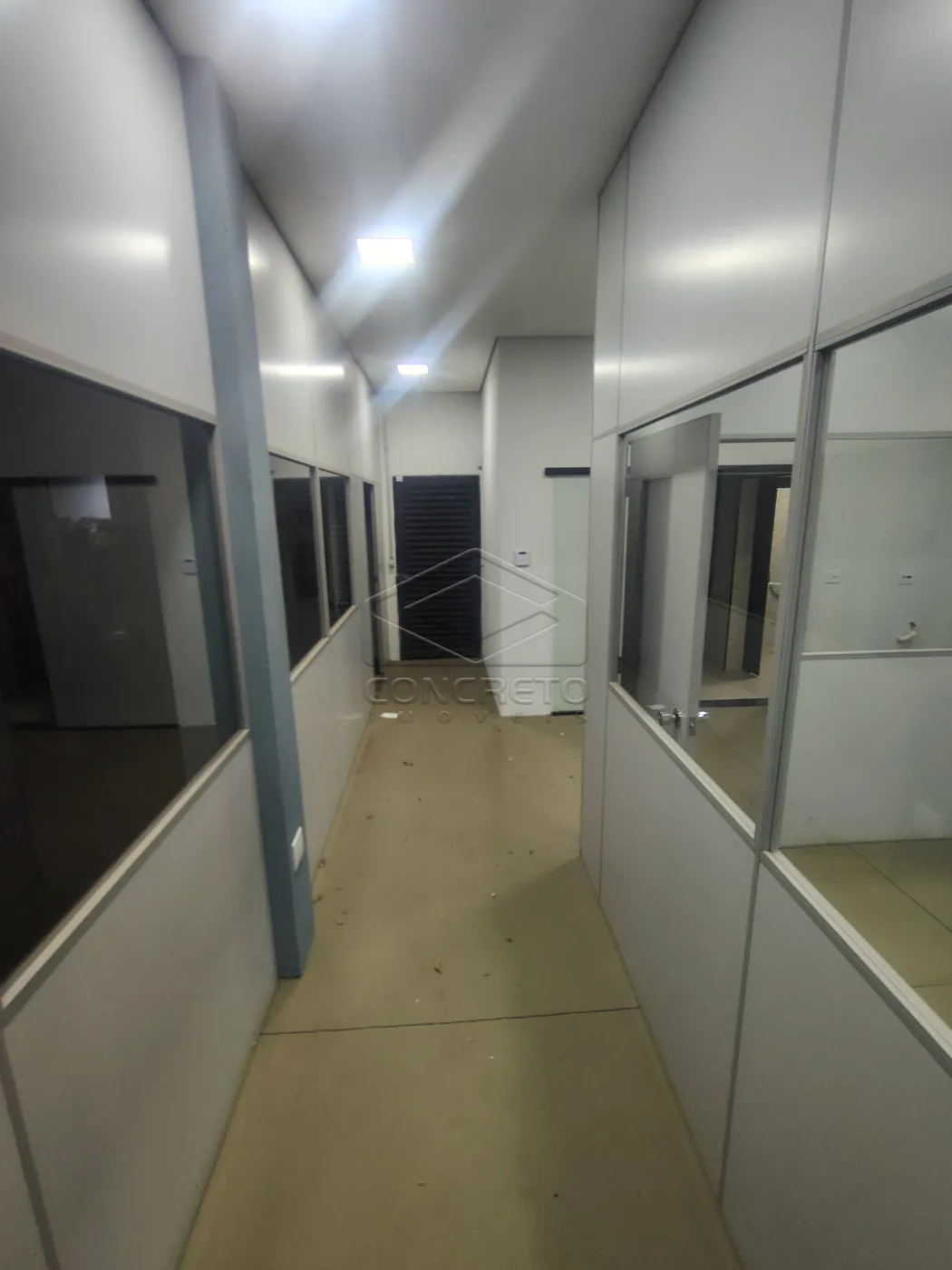 Alugar Comercial / Barrac&atilde;o em Len&ccedil;&oacute;is Paulista R$ 8.500,00 - Foto 6
