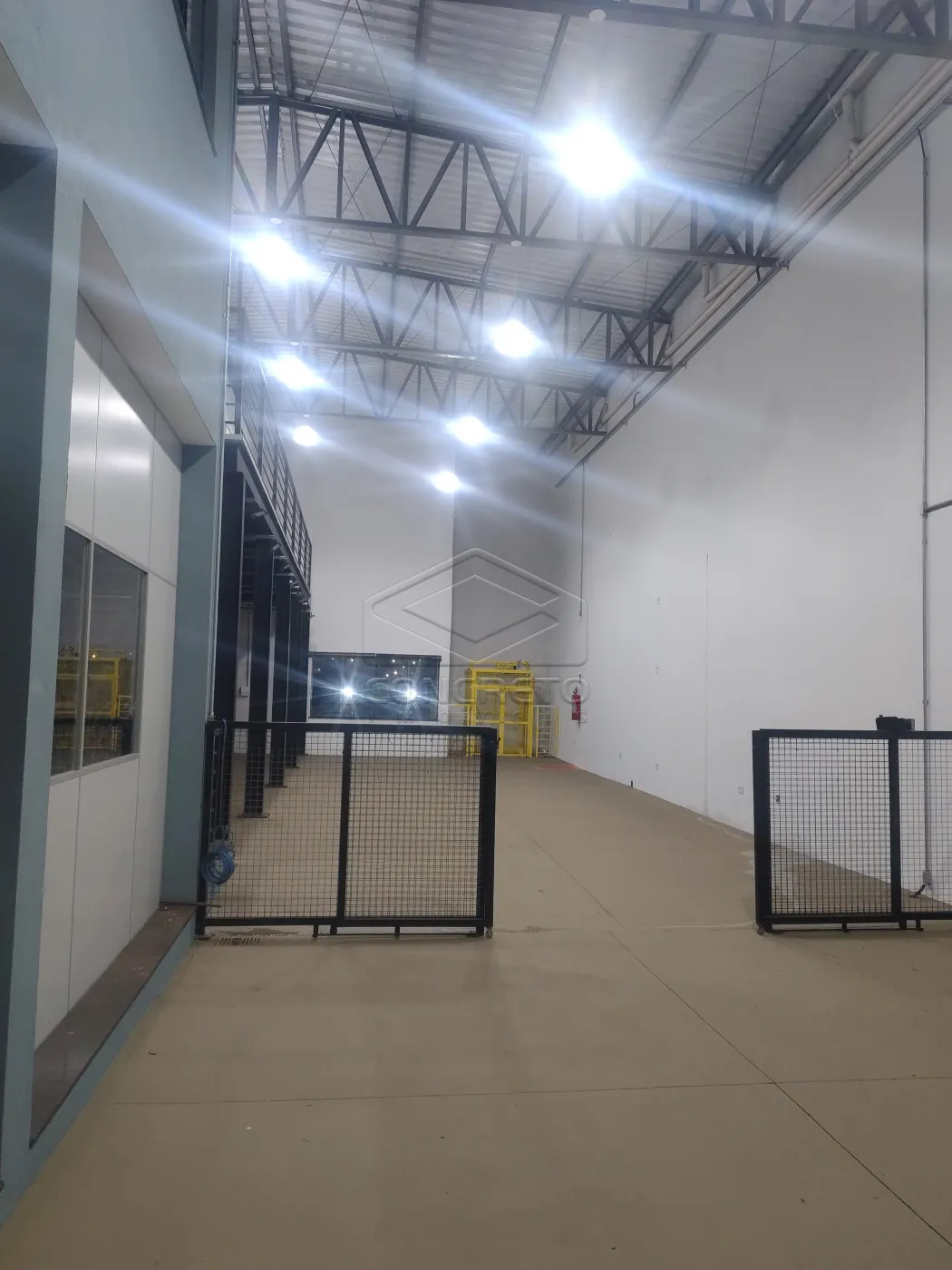 Alugar Comercial / Barrac&atilde;o em Len&ccedil;&oacute;is Paulista R$ 8.500,00 - Foto 20