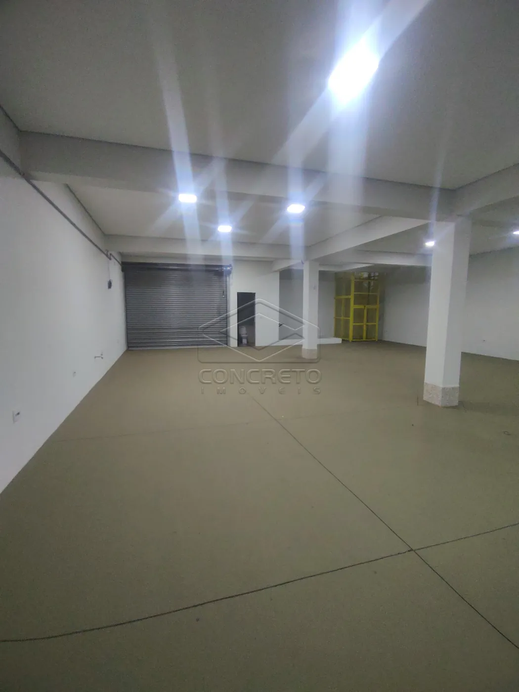 Alugar Comercial / Barrac&atilde;o em Len&ccedil;&oacute;is Paulista R$ 8.500,00 - Foto 26