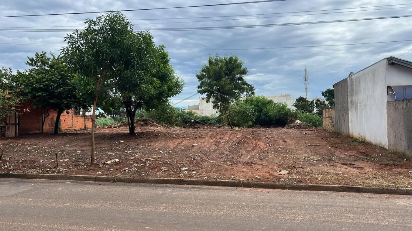 Comprar Terreno / Padr&atilde;o em Bauru R$ 90.000,00 - Foto 1
