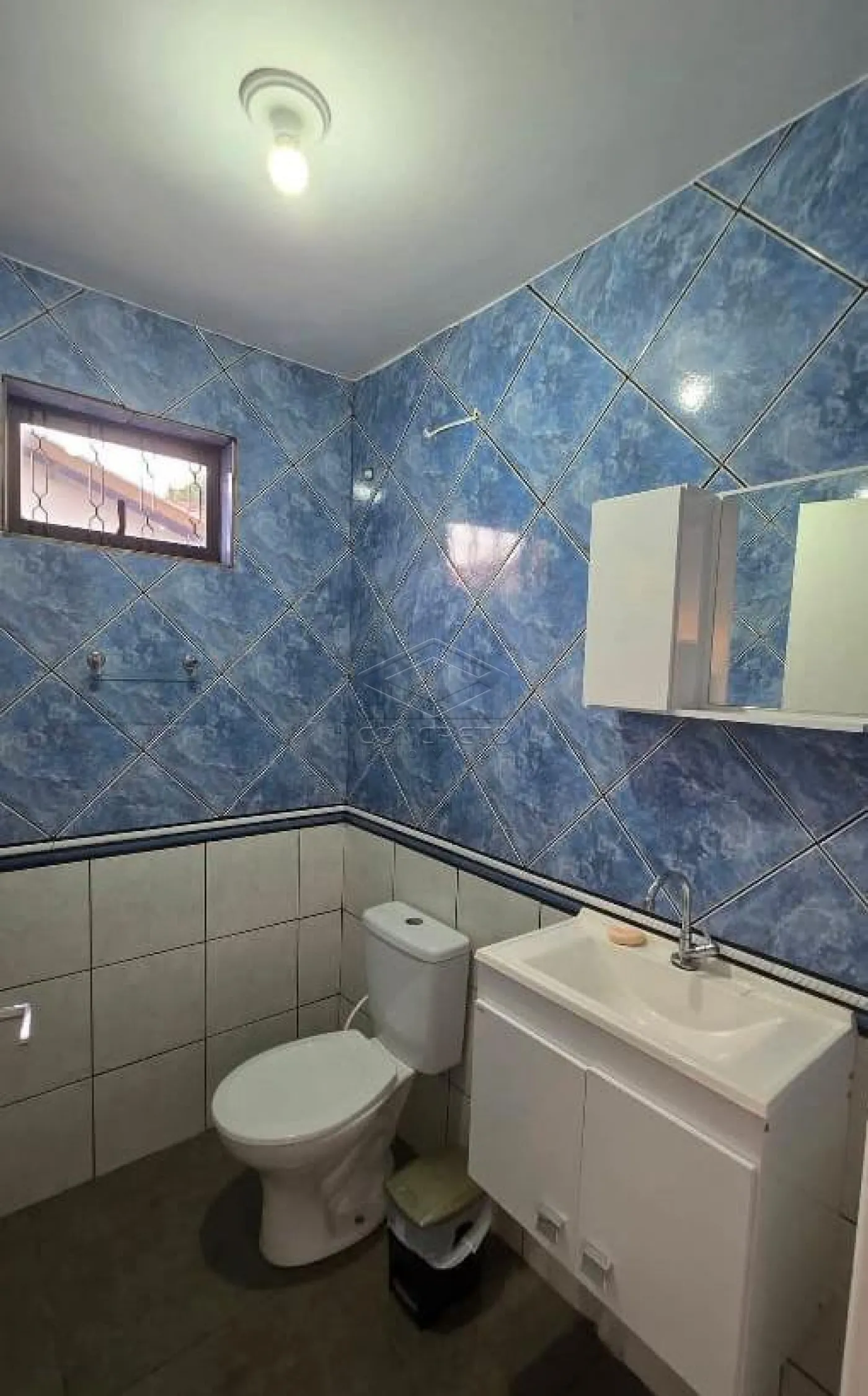 Comprar Casa / Padr&atilde;o em Len&ccedil;&oacute;is Paulista R$ 550.000,00 - Foto 4