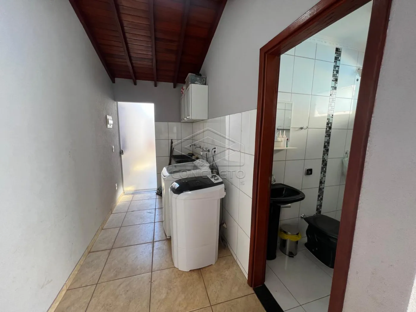 Comprar Casa / Padr&atilde;o em Len&ccedil;&oacute;is Paulista R$ 680.000,00 - Foto 5