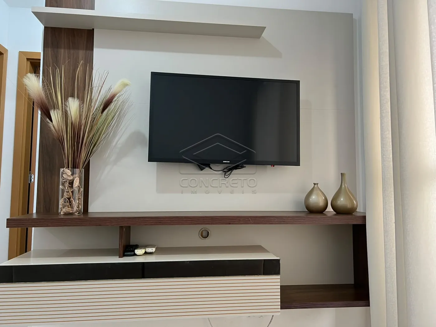Alugar Apartamento / Padr&atilde;o em Len&ccedil;&oacute;is Paulista R$ 2.100,00 - Foto 6