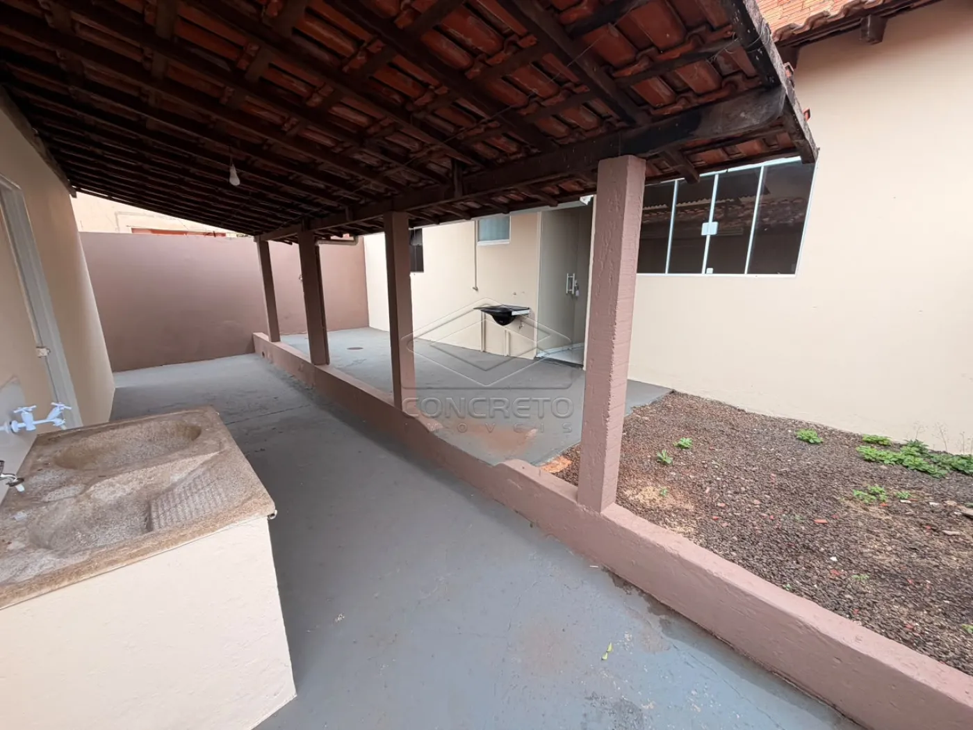 Comprar Casa / Padr&atilde;o em Len&ccedil;&oacute;is Paulista R$ 380.000,00 - Foto 7