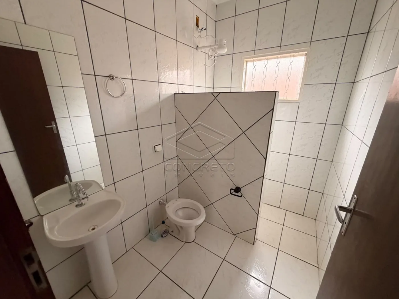 Comprar Casa / Padr&atilde;o em Len&ccedil;&oacute;is Paulista R$ 380.000,00 - Foto 8