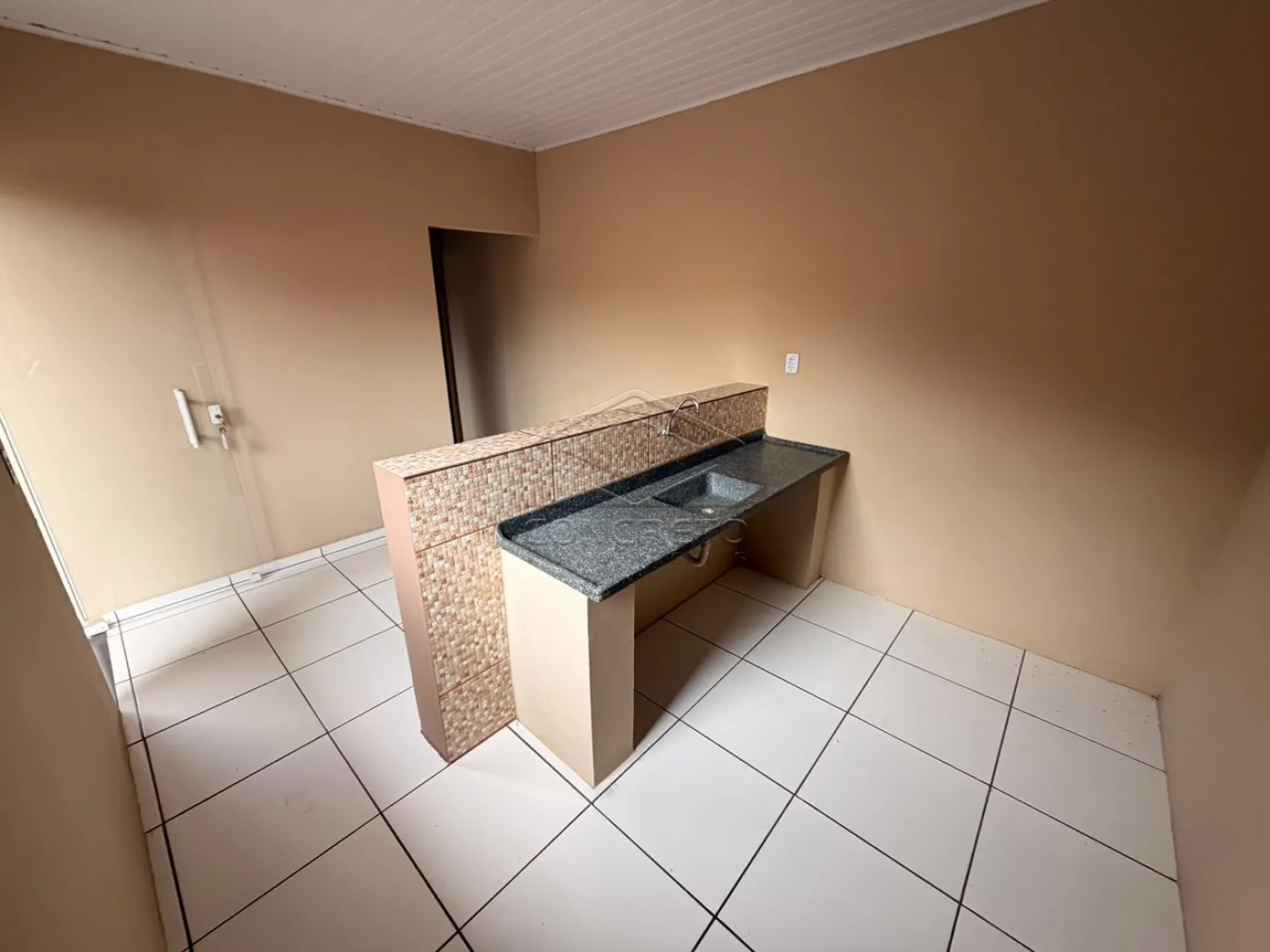 Comprar Casa / Padr&atilde;o em Len&ccedil;&oacute;is Paulista R$ 380.000,00 - Foto 10