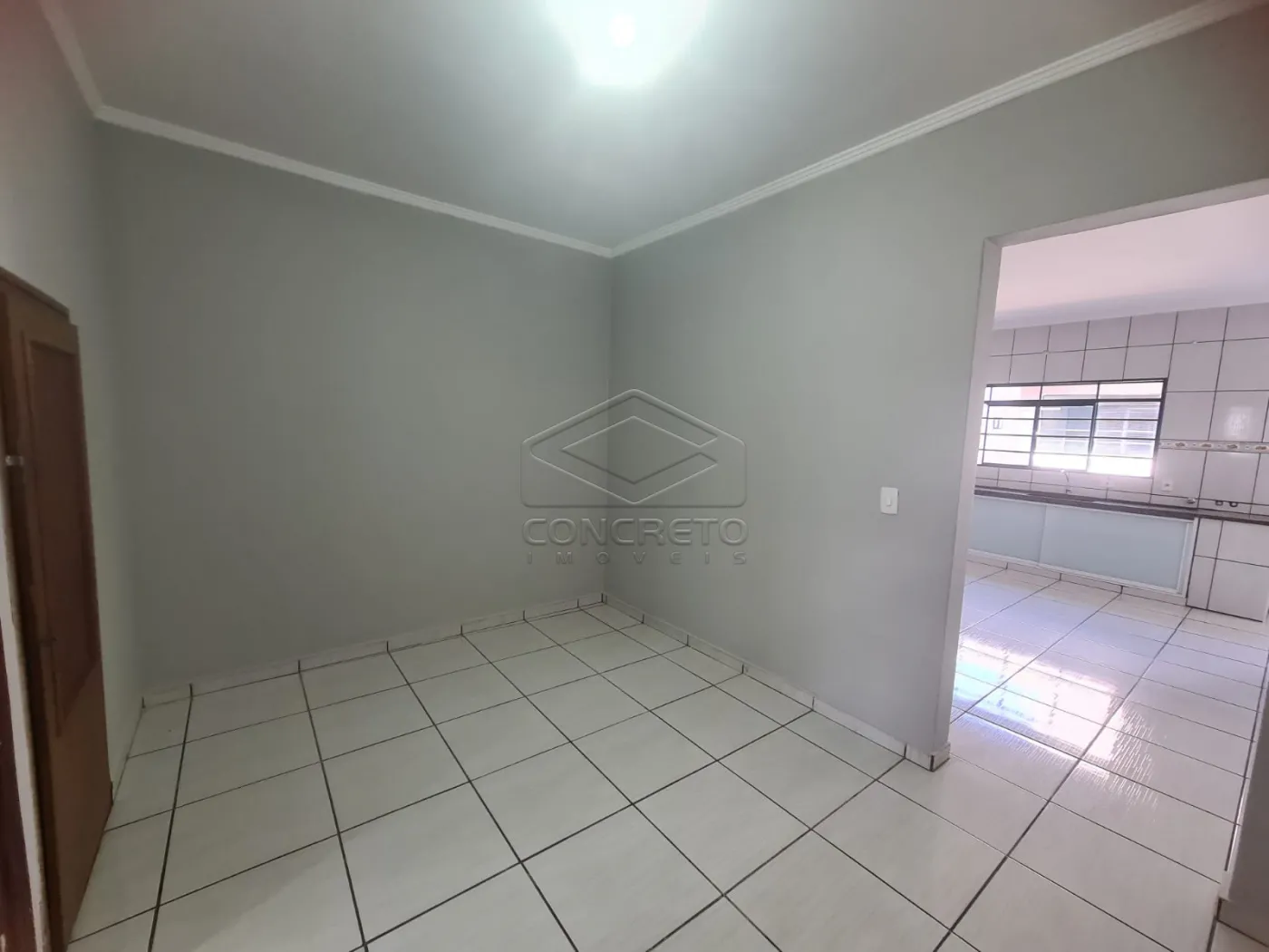 Comprar Casa / Sobrado em Len&ccedil;&oacute;is Paulista R$ 370.000,00 - Foto 2