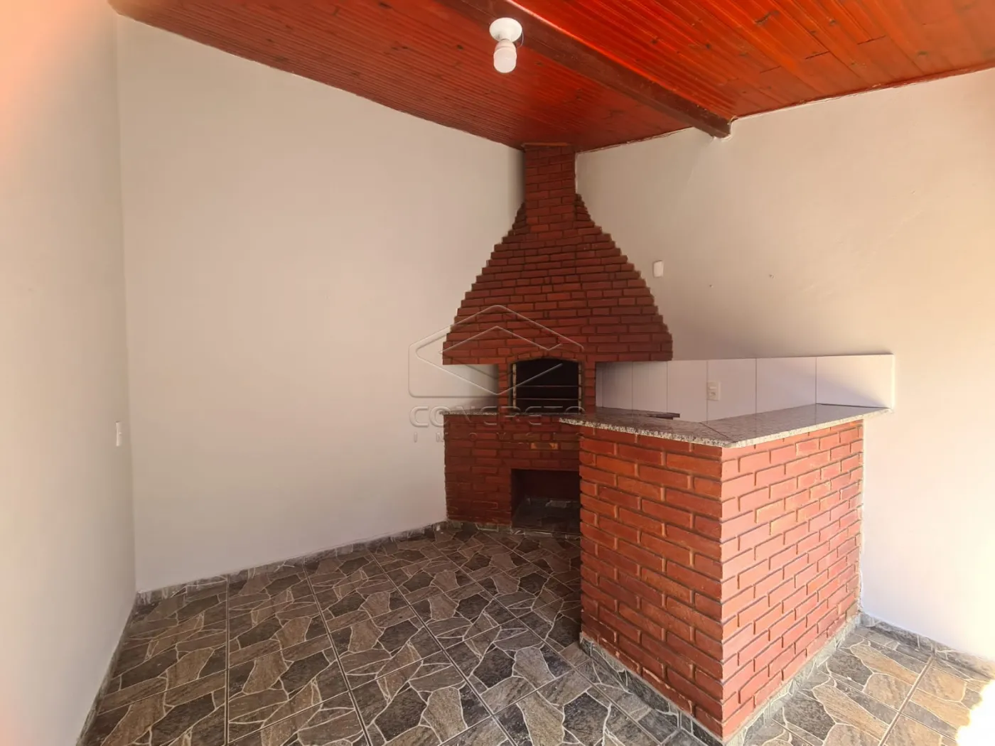 Comprar Casa / Sobrado em Len&ccedil;&oacute;is Paulista R$ 370.000,00 - Foto 9