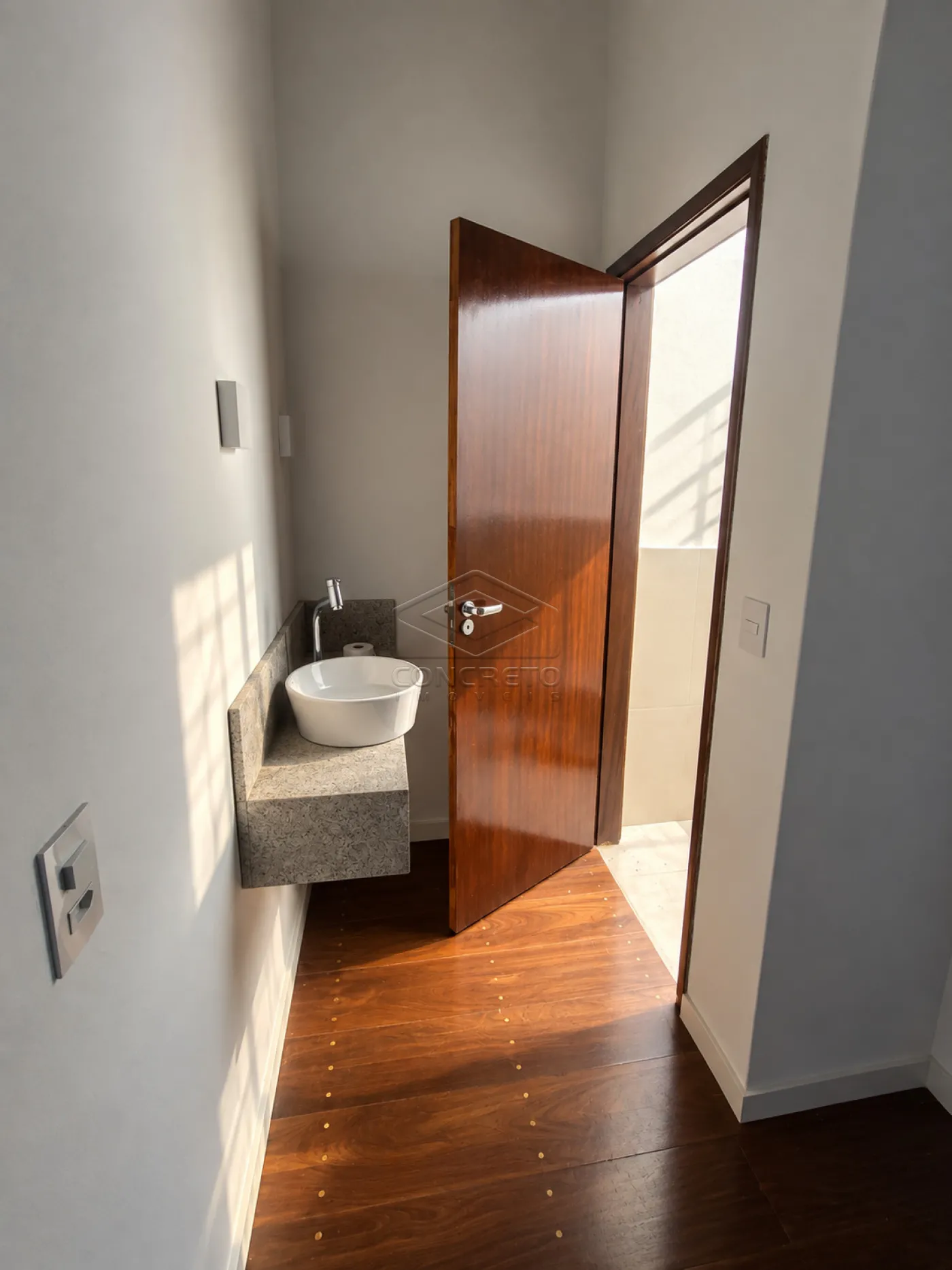 Alugar Casa / Sobrado em Len&ccedil;&oacute;is Paulista R$ 6.000,00 - Foto 8
