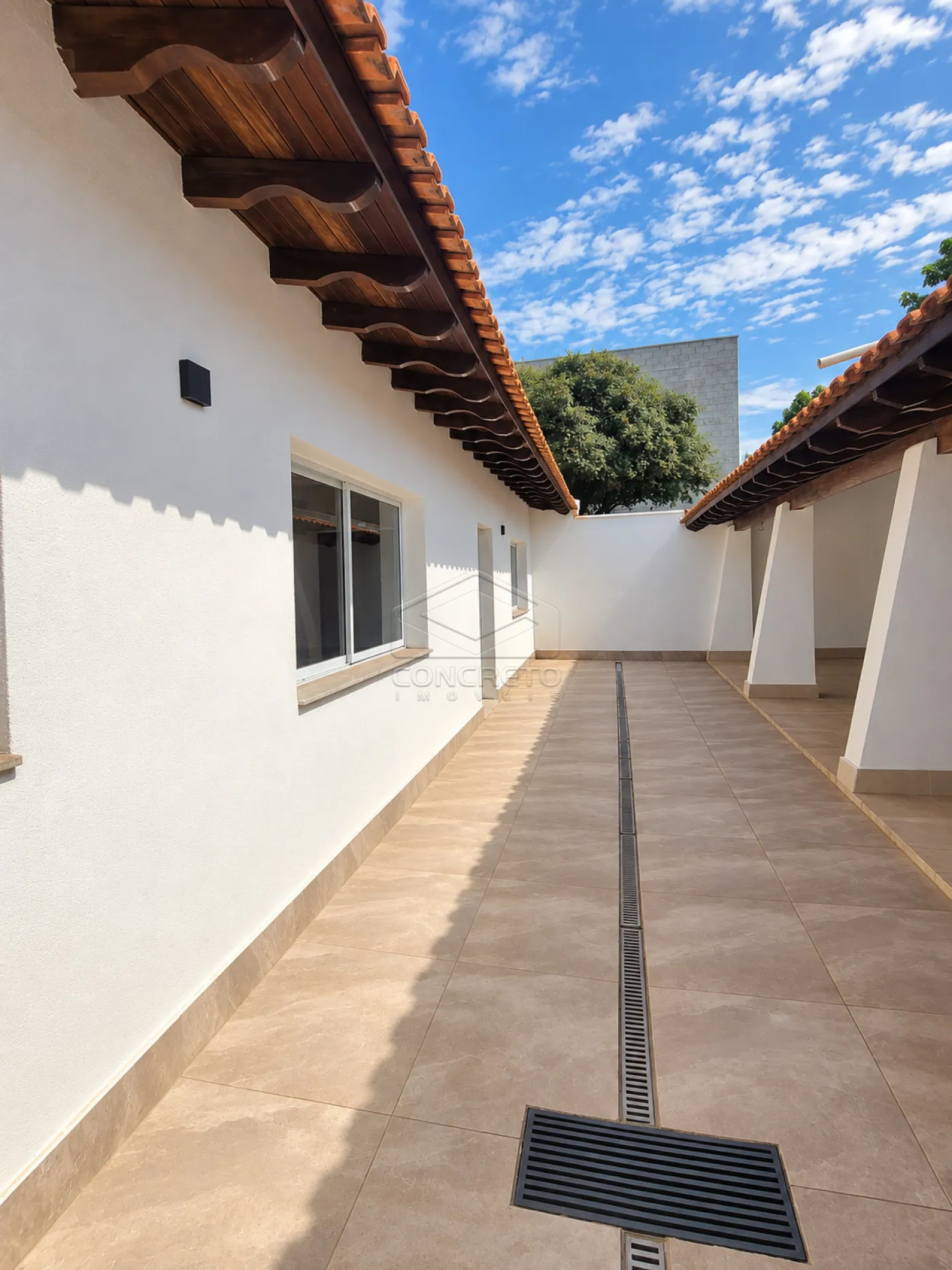 Alugar Casa / Sobrado em Len&ccedil;&oacute;is Paulista R$ 6.000,00 - Foto 14