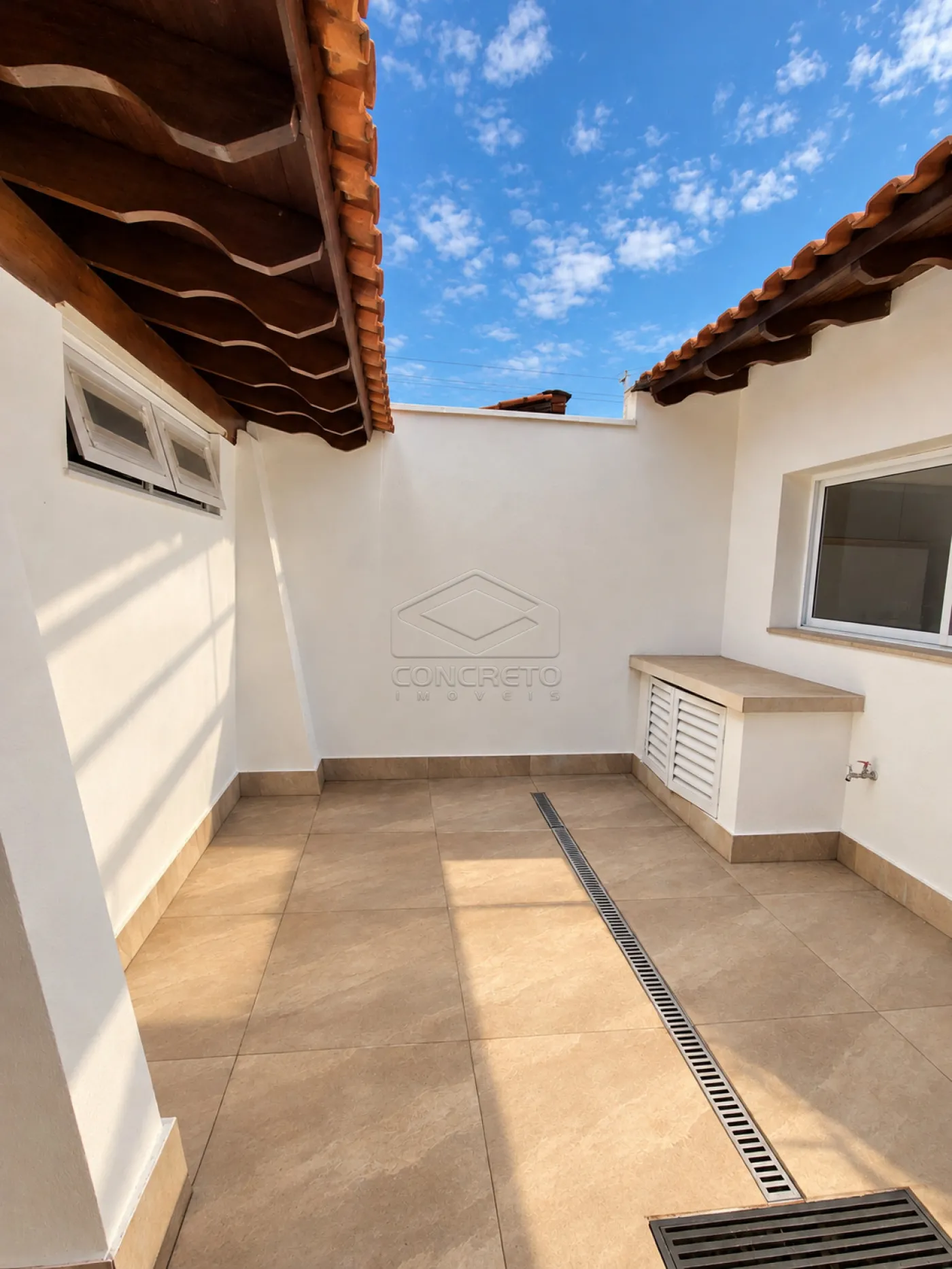 Alugar Casa / Sobrado em Len&ccedil;&oacute;is Paulista R$ 6.000,00 - Foto 20