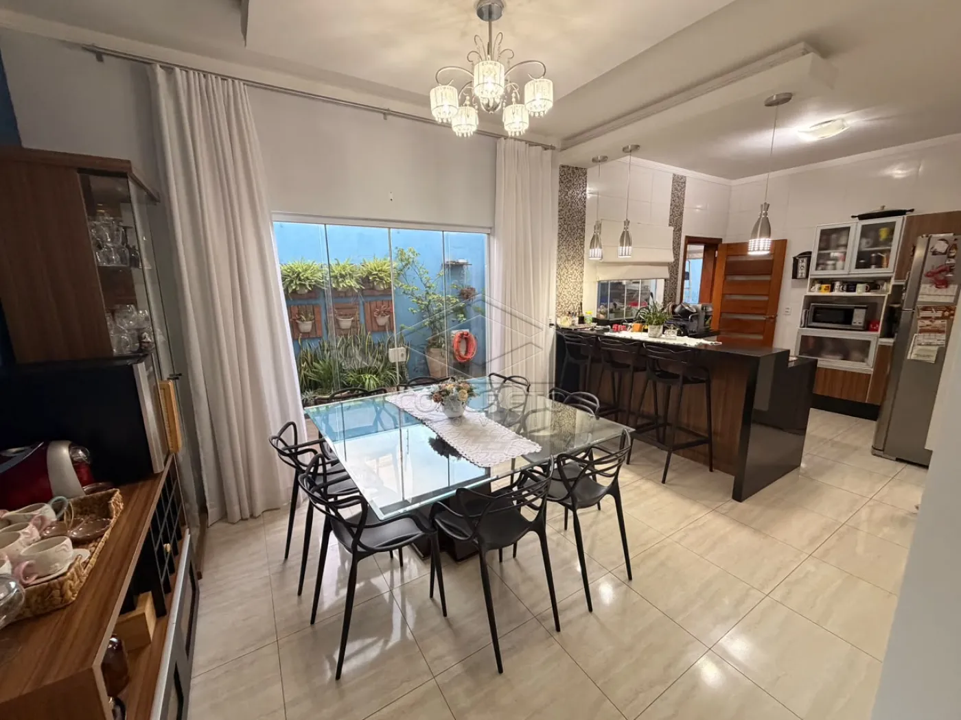 Comprar Casa / Padr&atilde;o em Len&ccedil;&oacute;is Paulista R$ 550.000,00 - Foto 2