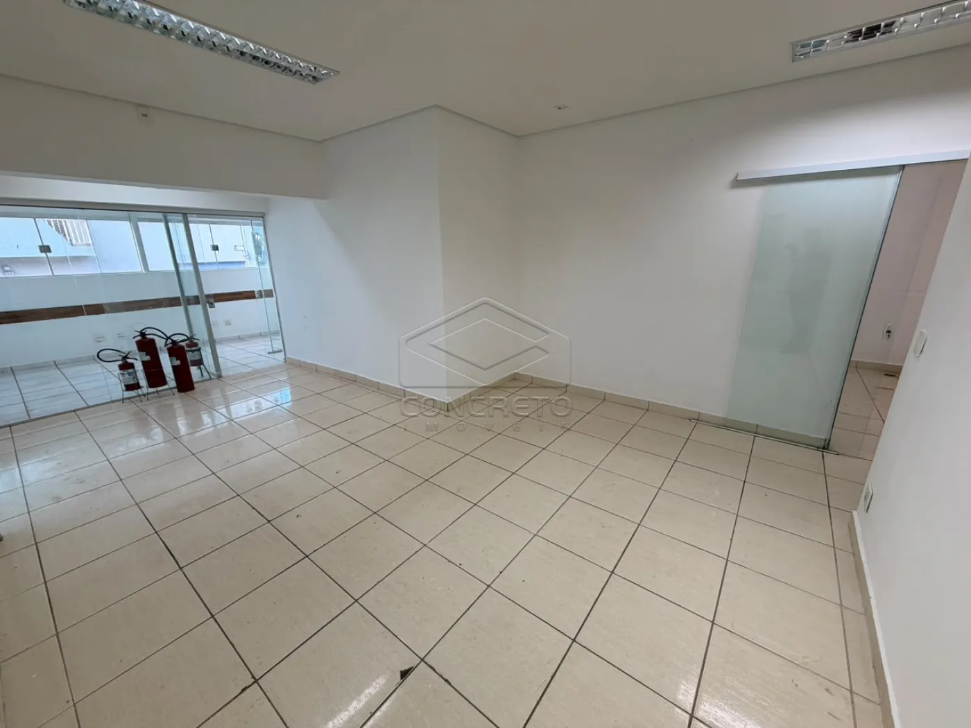Alugar Comercial / Pr&eacute;dio Comercial em Len&ccedil;&oacute;is Paulista R$ 5.500,00 - Foto 6
