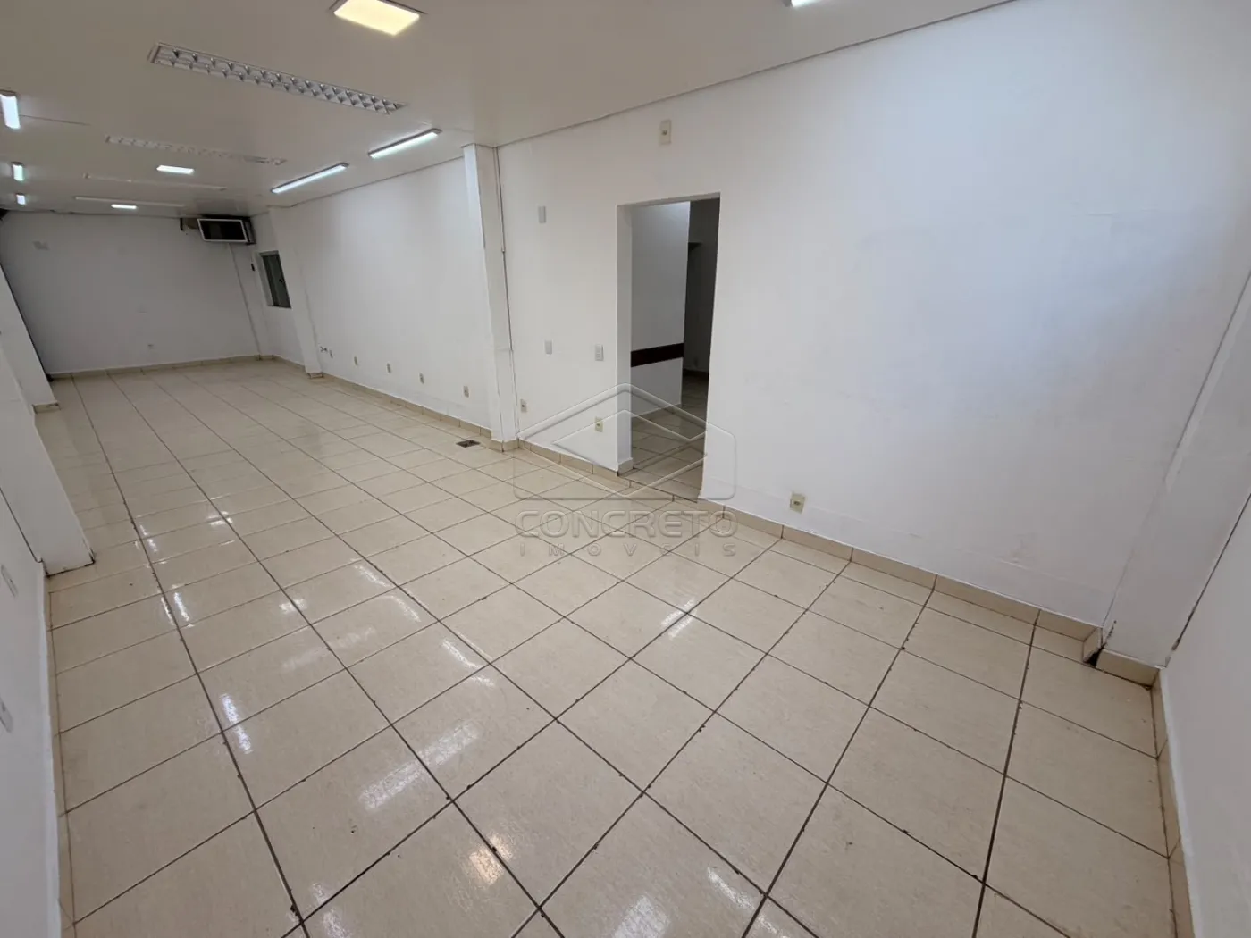 Alugar Comercial / Pr&eacute;dio Comercial em Len&ccedil;&oacute;is Paulista R$ 5.500,00 - Foto 11
