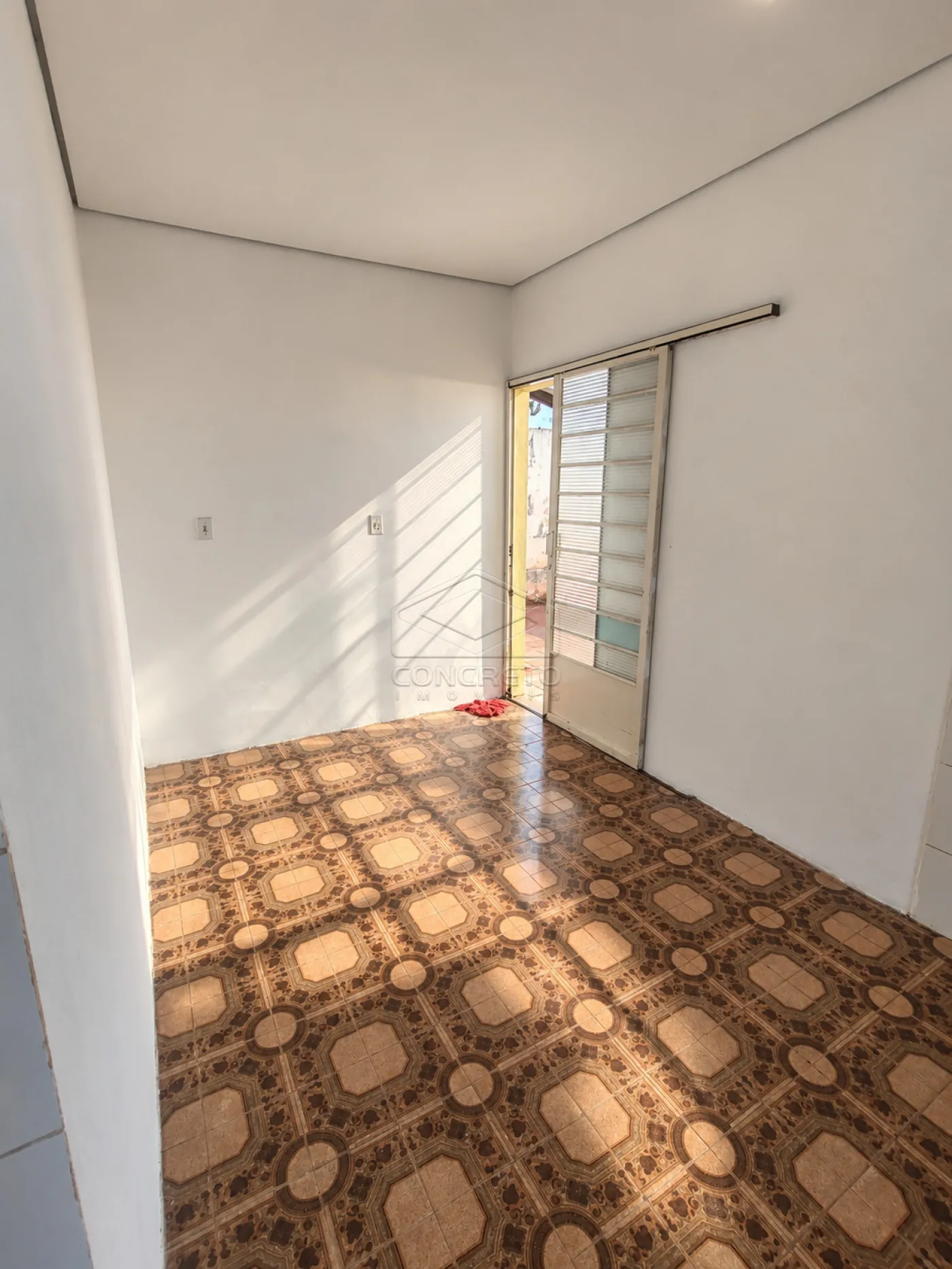 Alugar Casa / Padr&atilde;o em Len&ccedil;&oacute;is Paulista R$ 1.800,00 - Foto 10