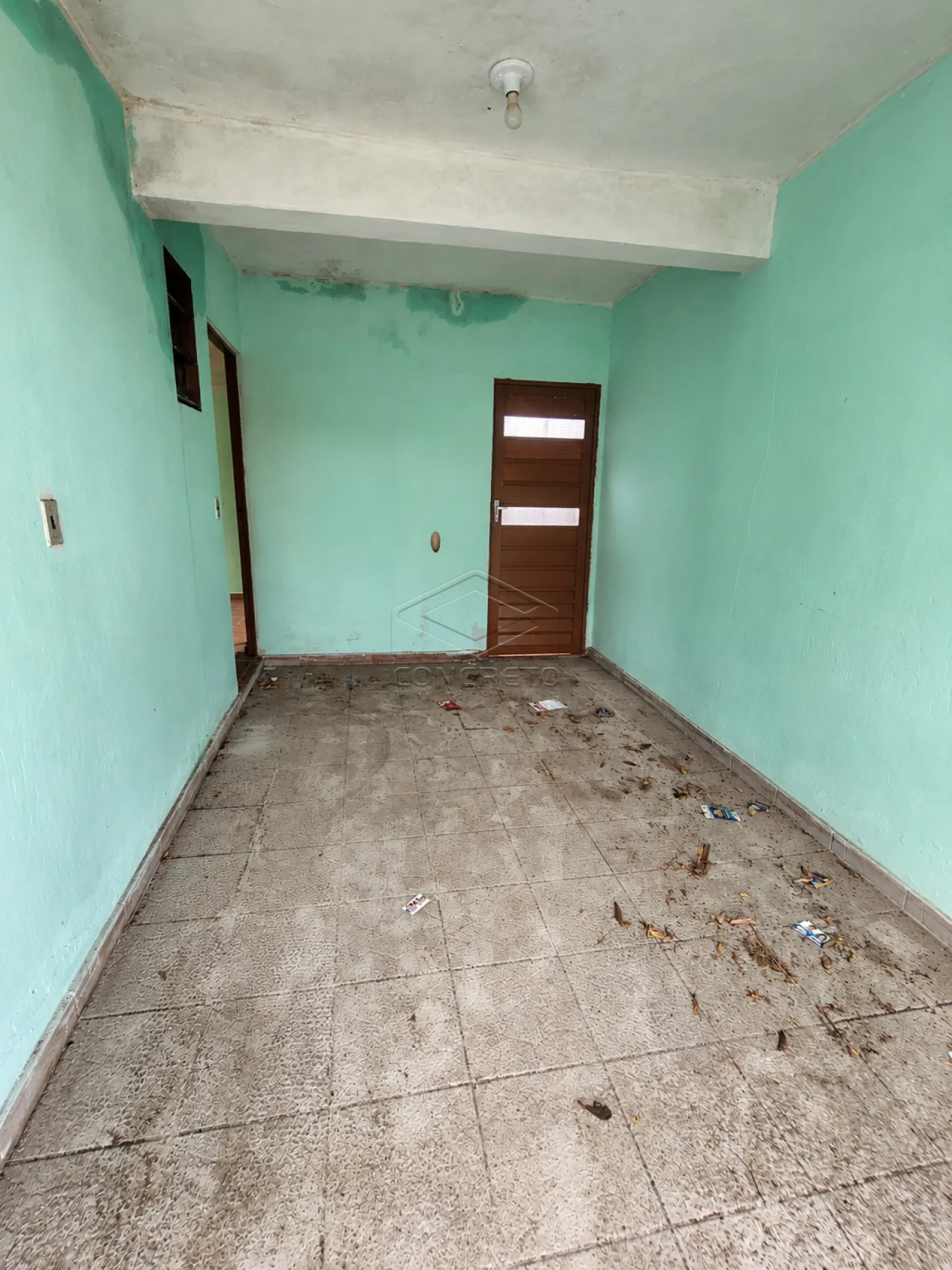 Alugar Casa / Padr&atilde;o em Len&ccedil;&oacute;is Paulista R$ 1.500,00 - Foto 1