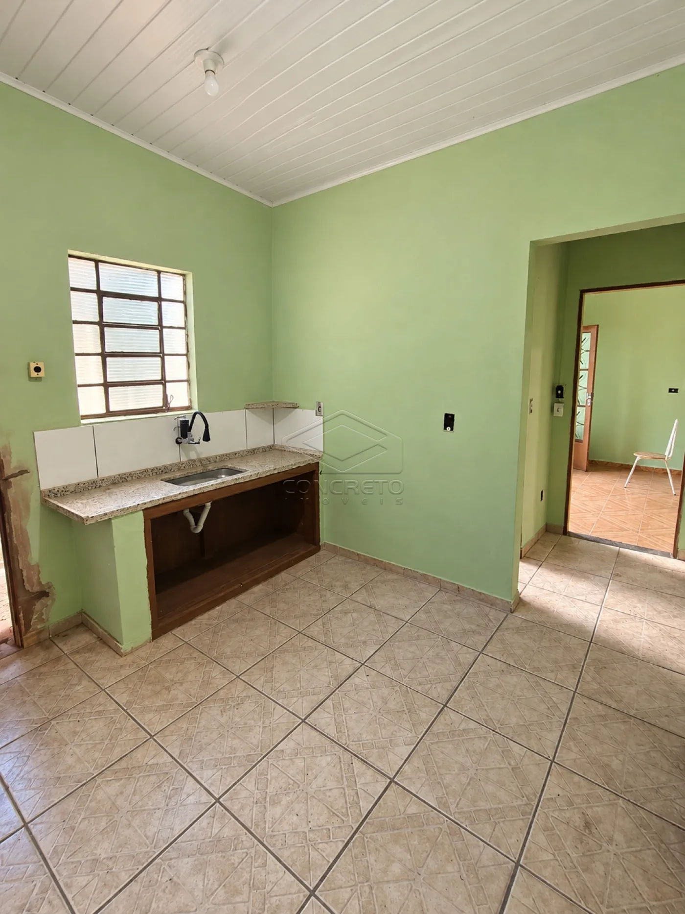 Alugar Casa / Padr&atilde;o em Len&ccedil;&oacute;is Paulista R$ 1.500,00 - Foto 6