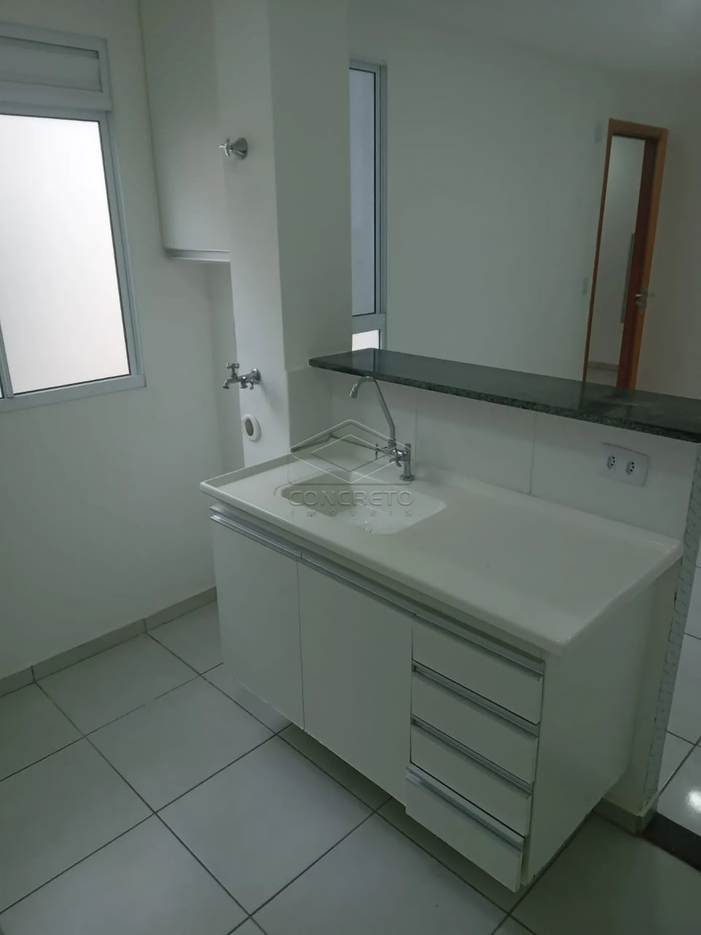 Comprar Apartamento / Padr&atilde;o em Botucatu R$ 205.000,00 - Foto 7