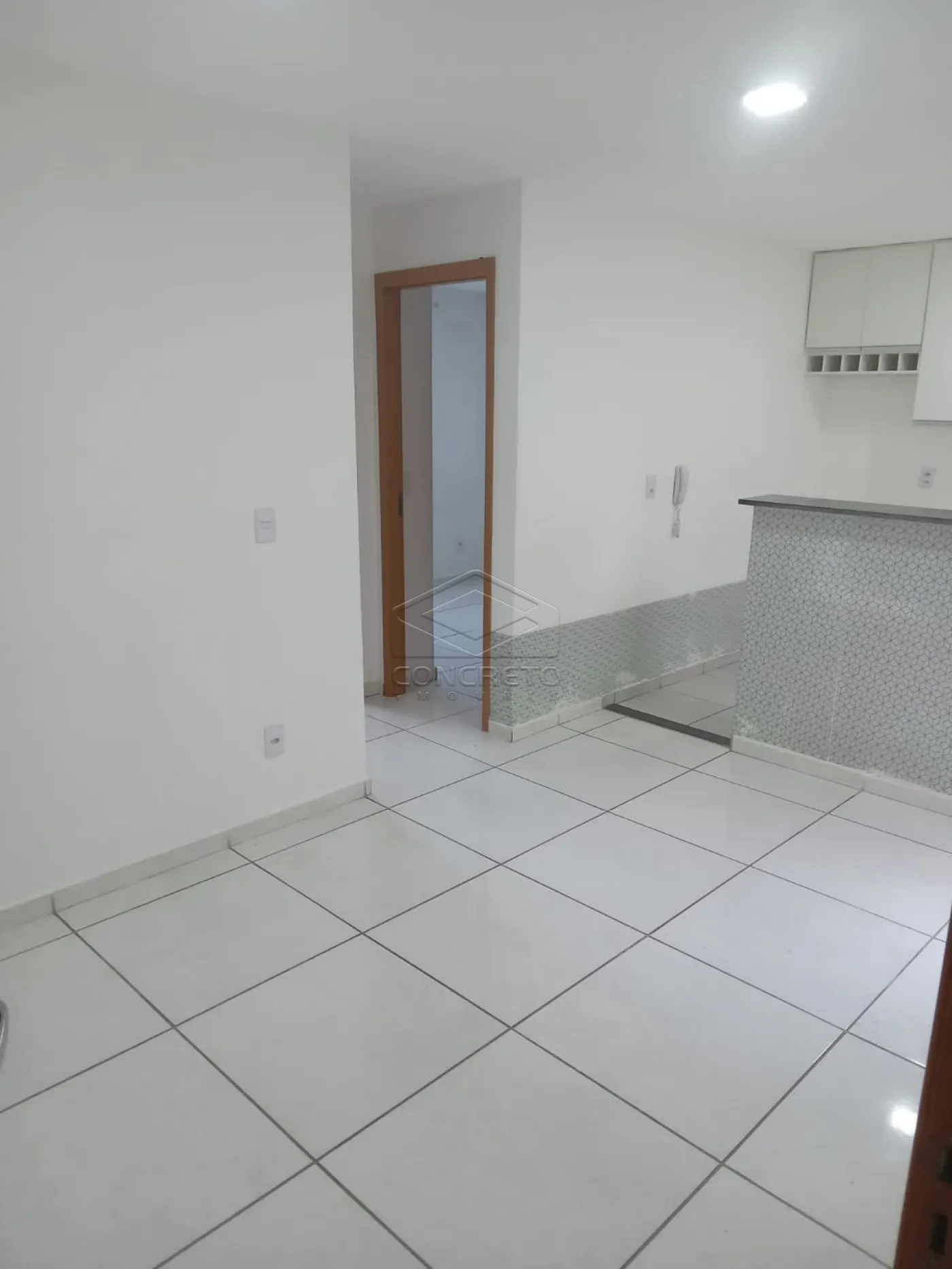 Comprar Apartamento / Padr&atilde;o em Botucatu R$ 205.000,00 - Foto 1