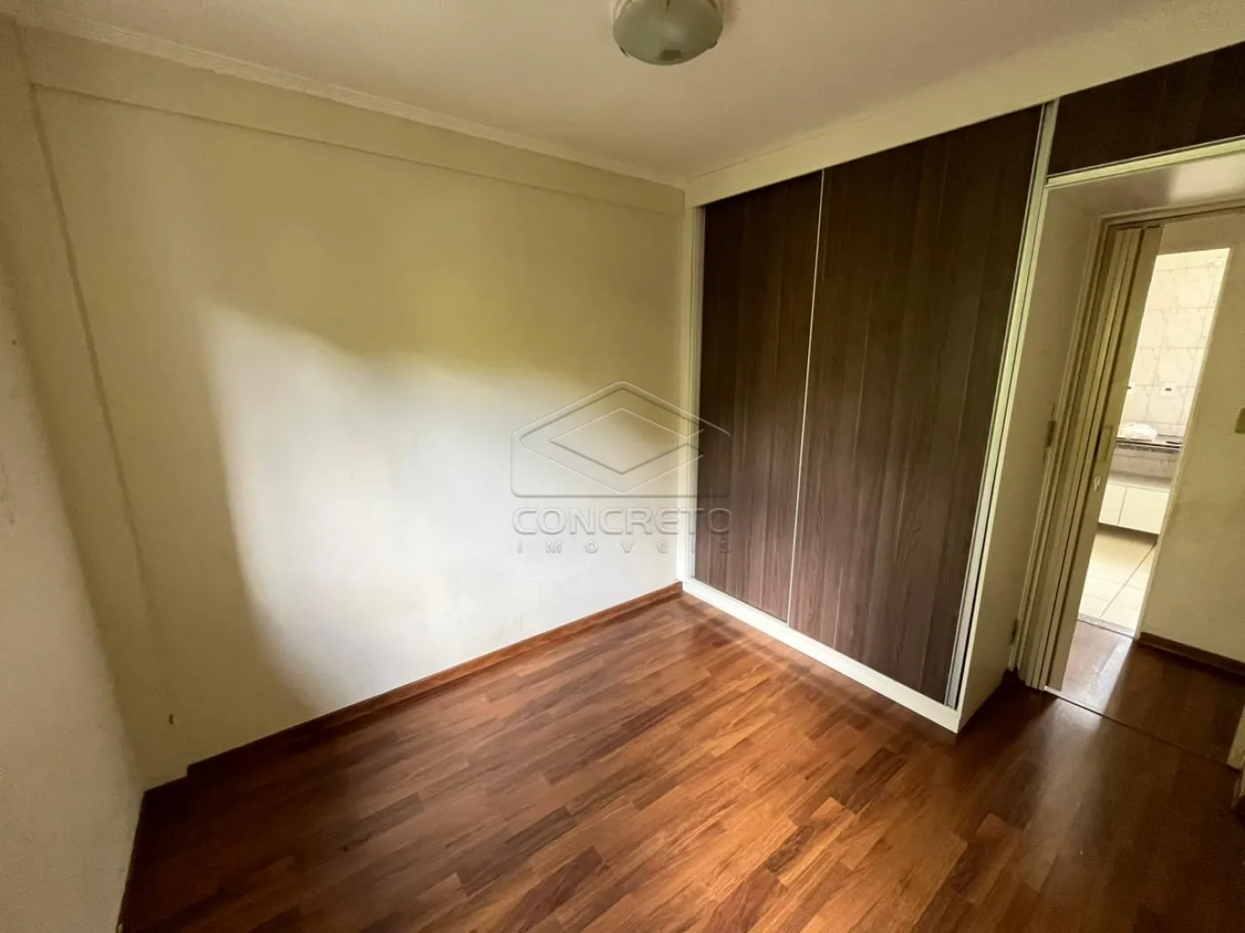 Comprar Apartamento / Padr&atilde;o em Len&ccedil;&oacute;is Paulista R$ 220.000,00 - Foto 3