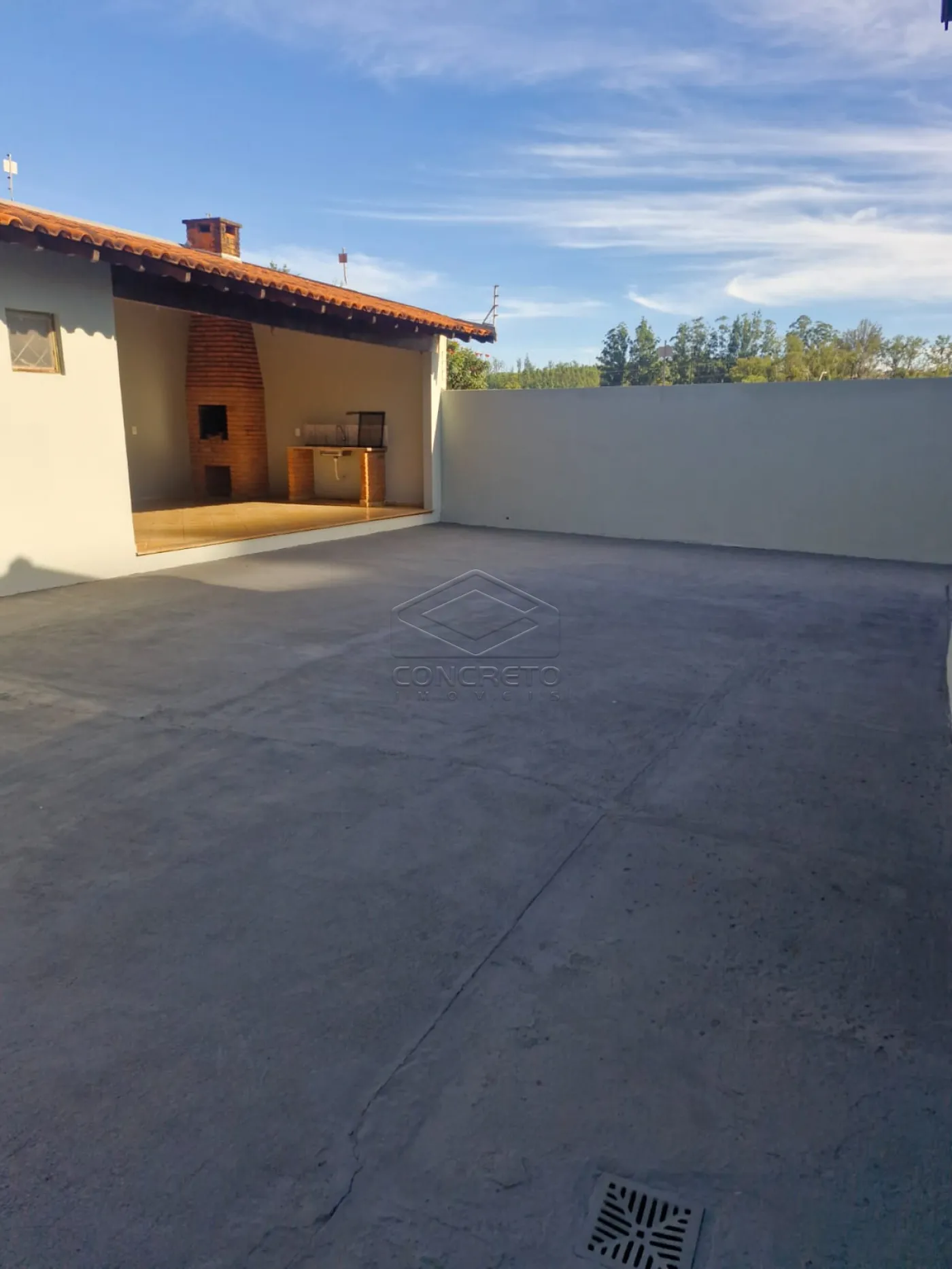 Alugar Casa / Padr&atilde;o em Len&ccedil;&oacute;is Paulista R$ 3.300,00 - Foto 1